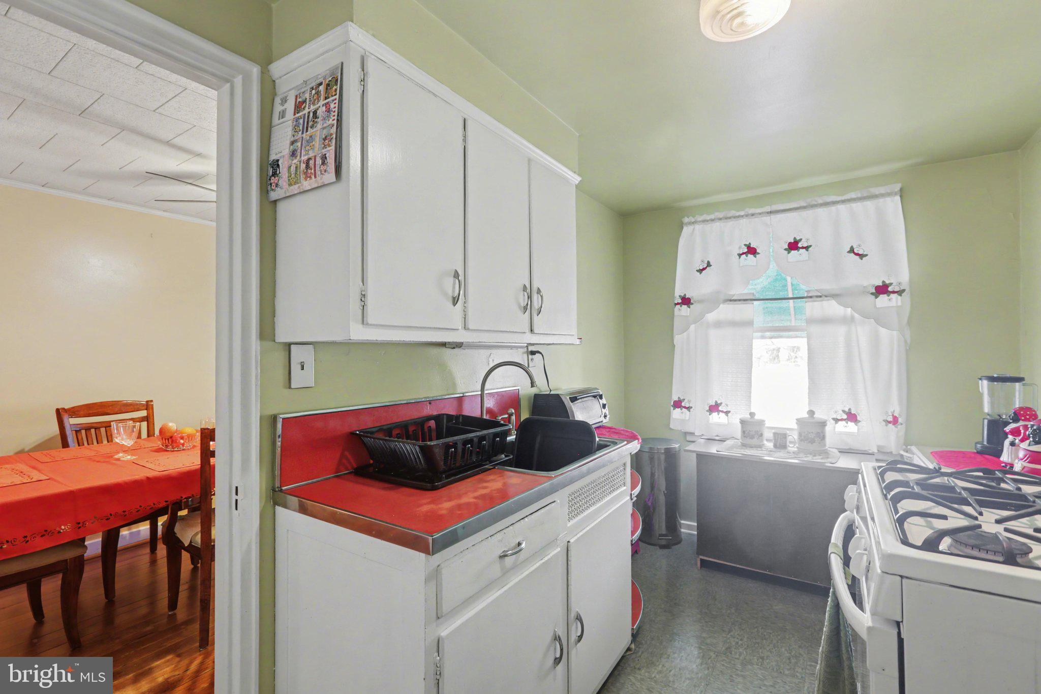 MELROSE GARDENS - Residential