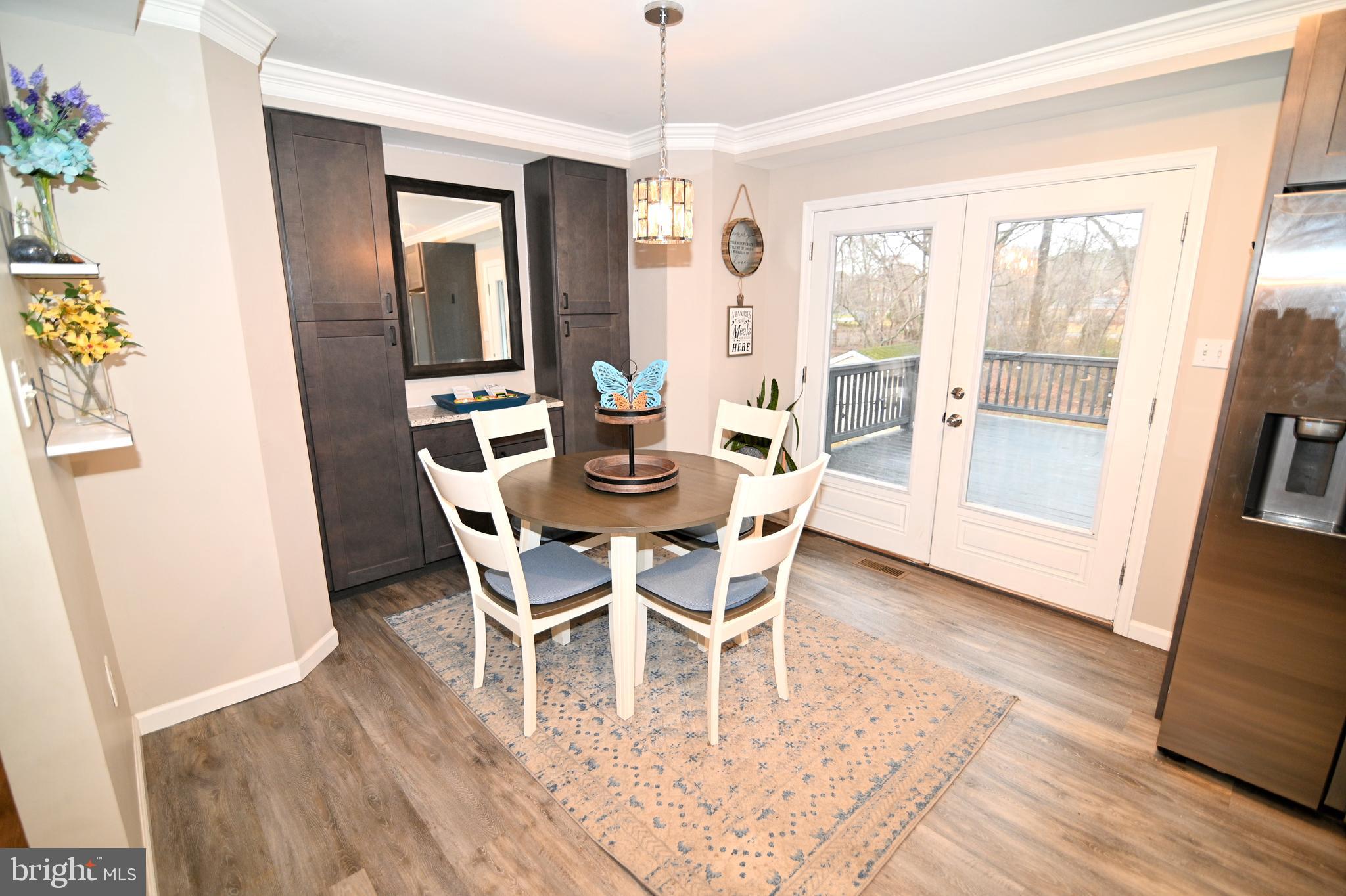 COUNTRY CLUB SOUTH - Residential