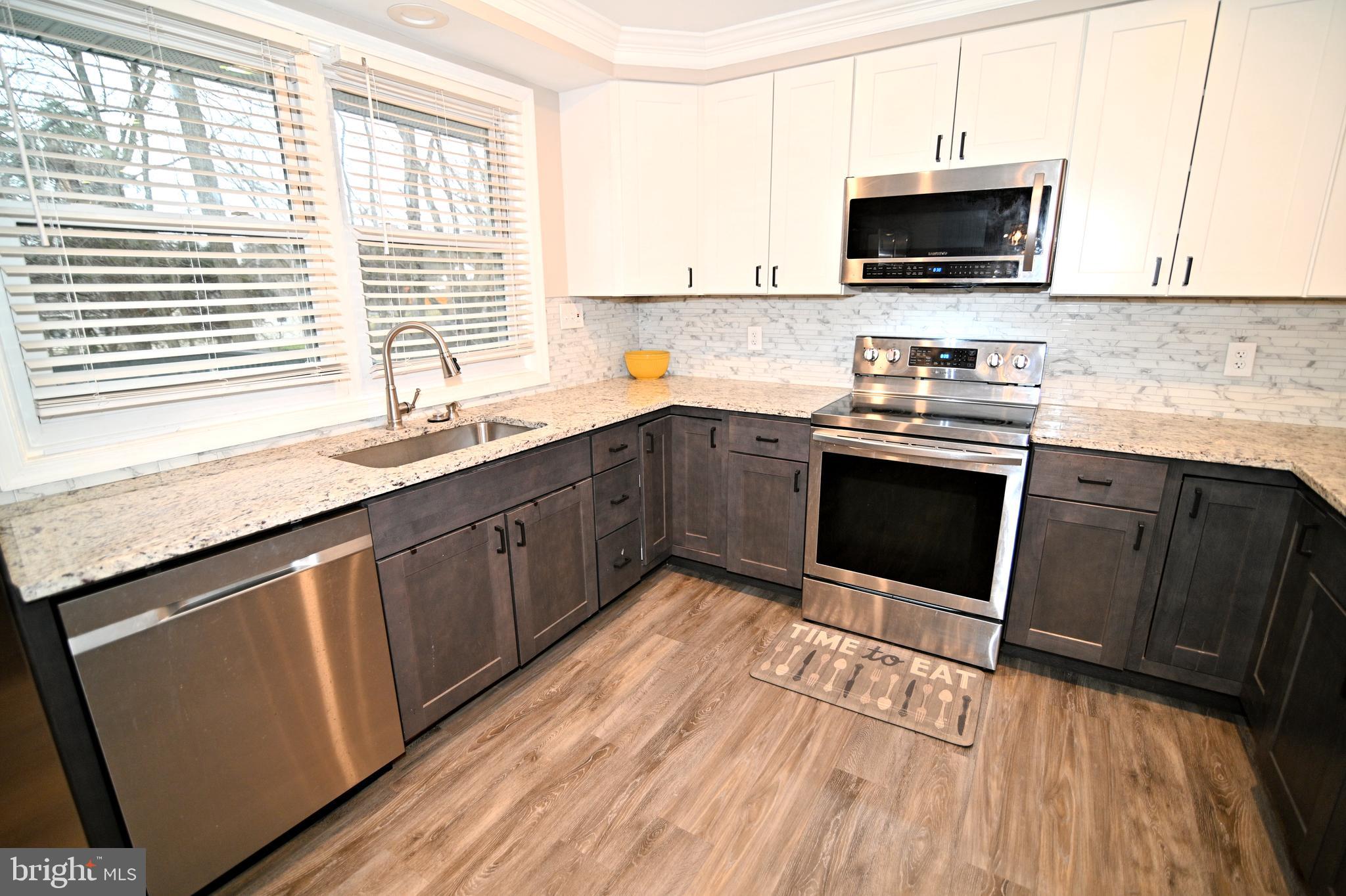 COUNTRY CLUB SOUTH - Residential