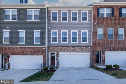 Photo of 11824 Wynnifred Pl, GLENN DALE, MD 20769 (MLS # MDPG2193946)