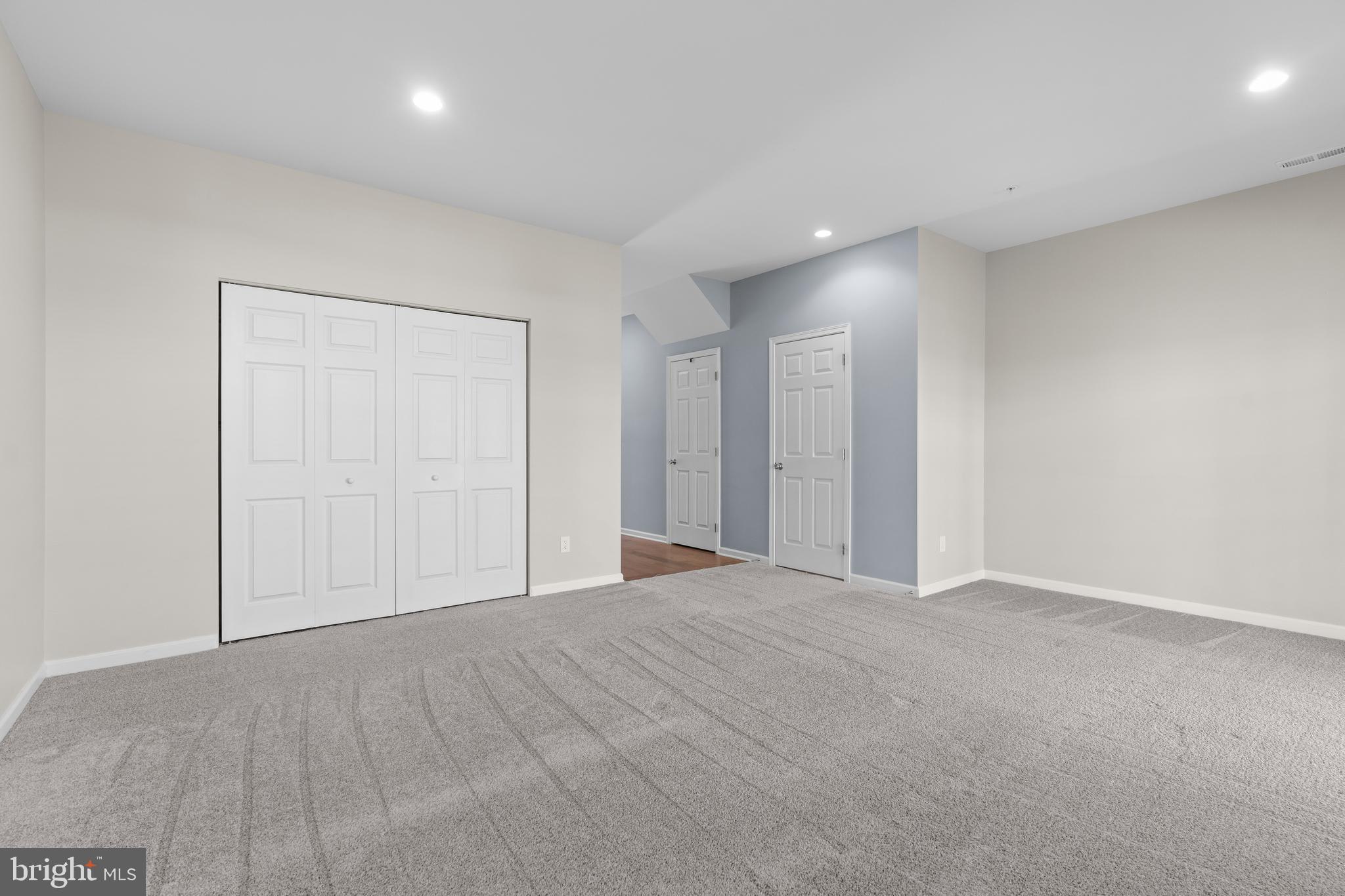 403 RIDGEWOOD DRIVE