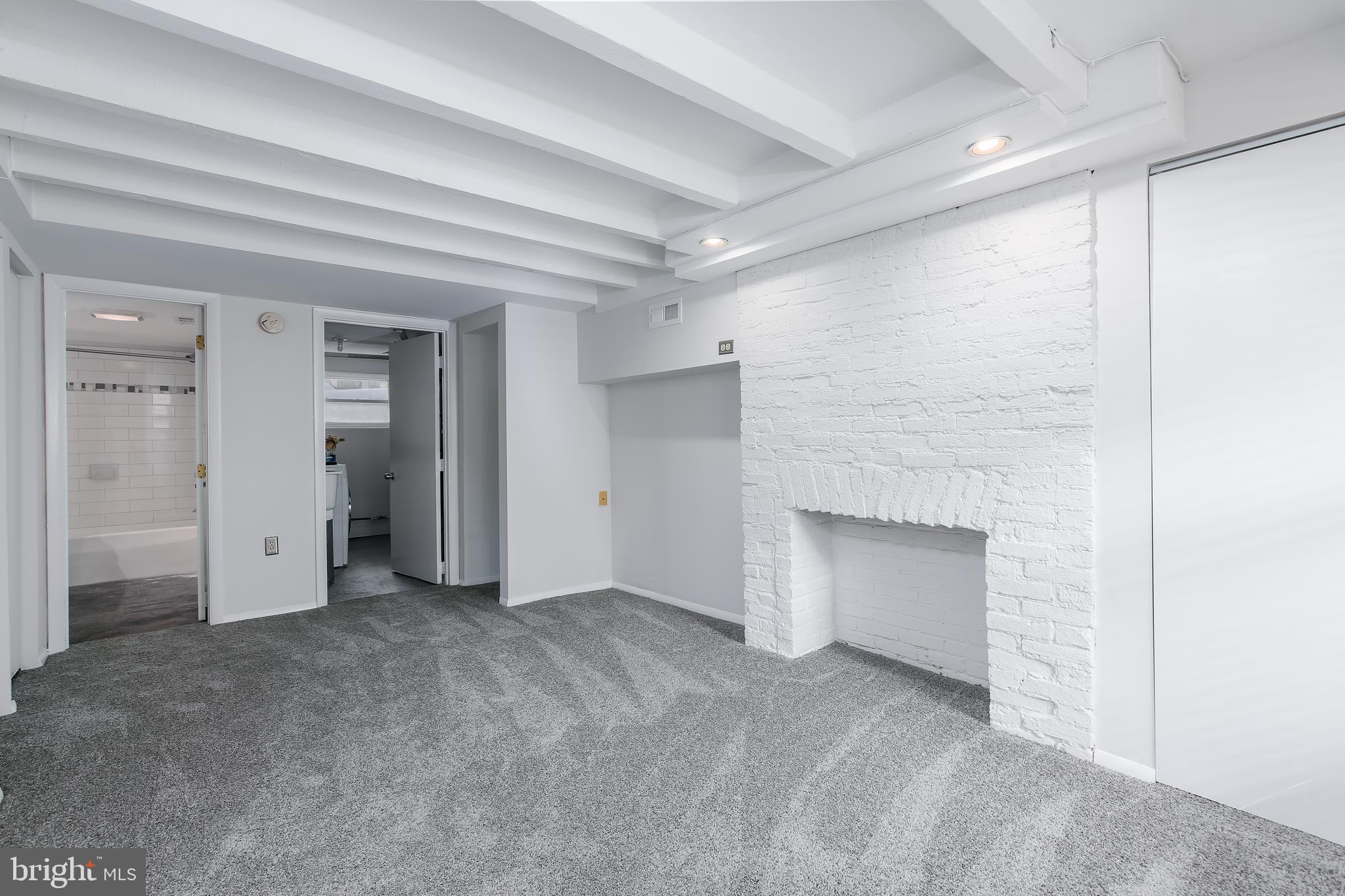 BUTCHER'S HILL - Residential