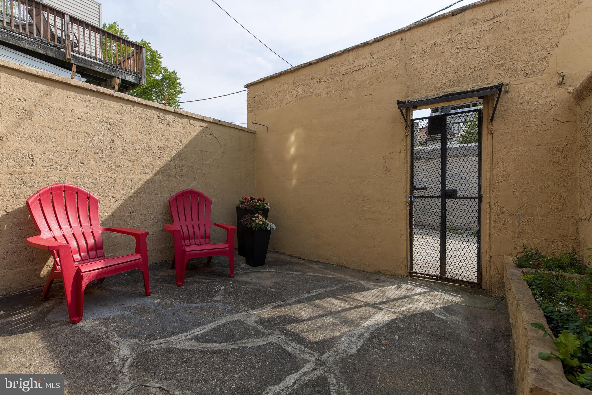 BUTCHER'S HILL - Residential