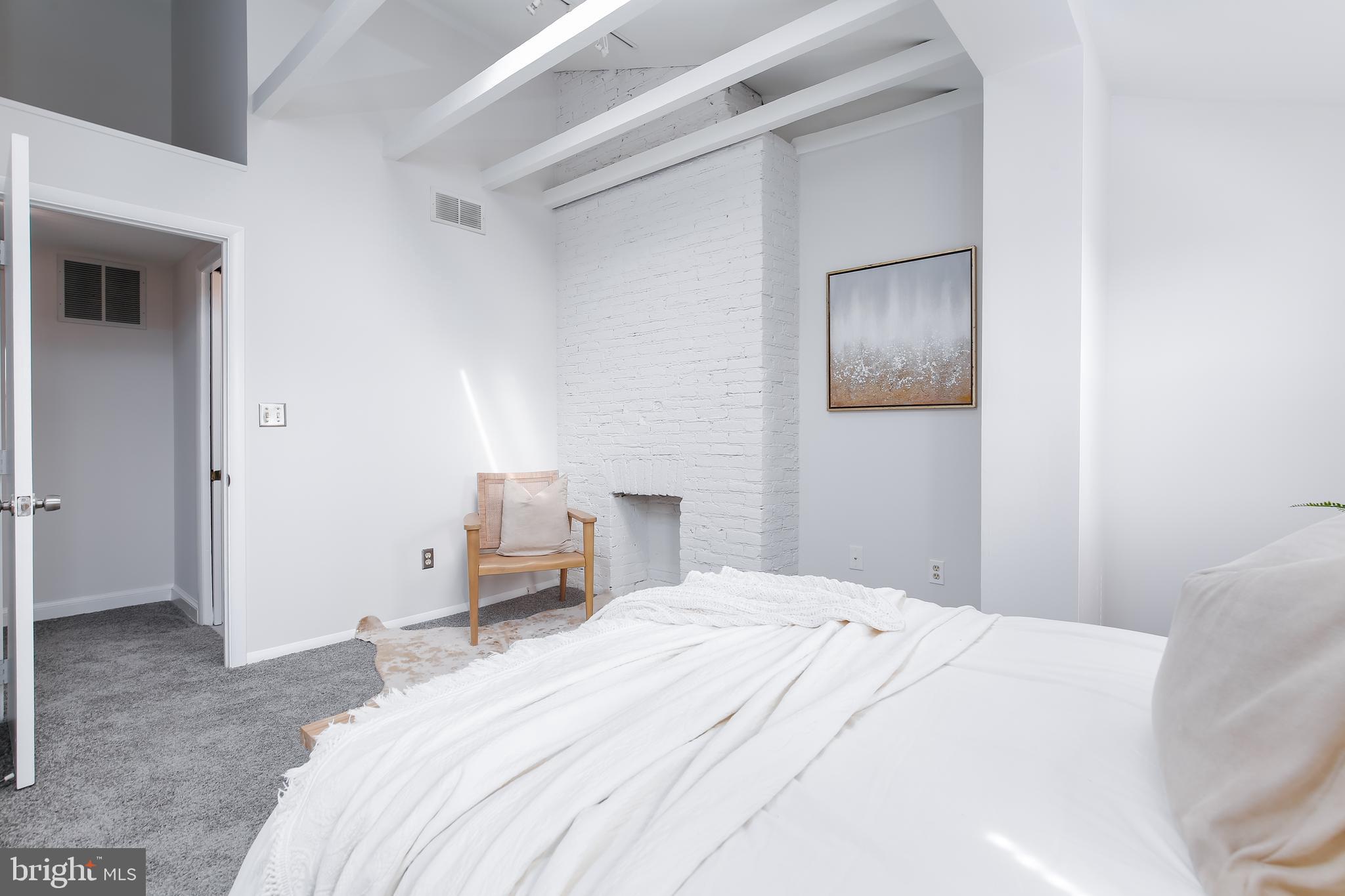 BUTCHER'S HILL - Residential