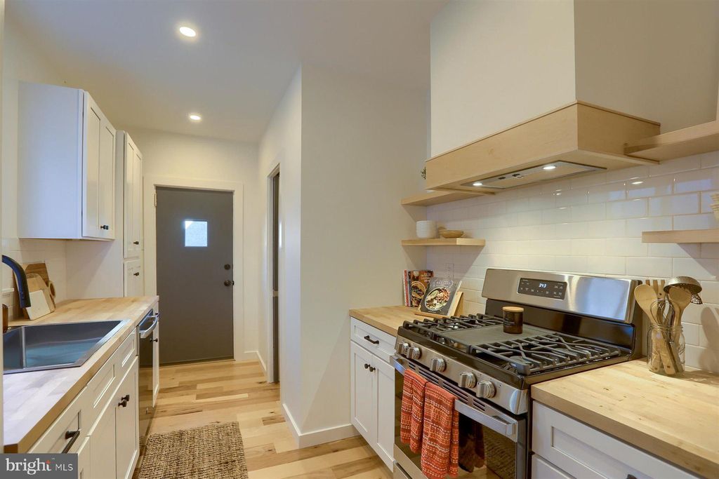 Photo of 429 N Pine Street, Lancaster, PA 17603 (MLS # PALA2041392)