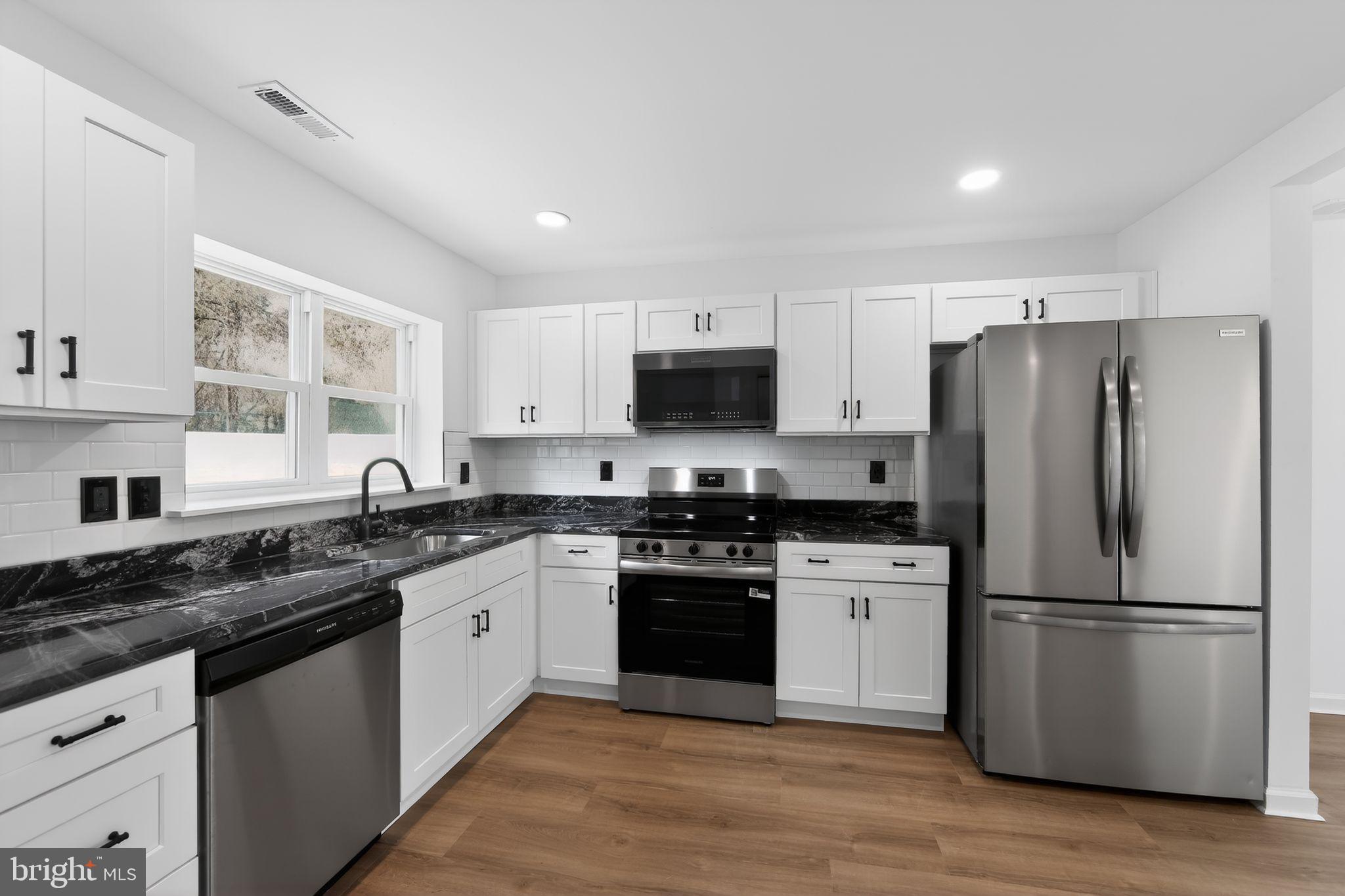 SIMONDS GARDENS - Residential