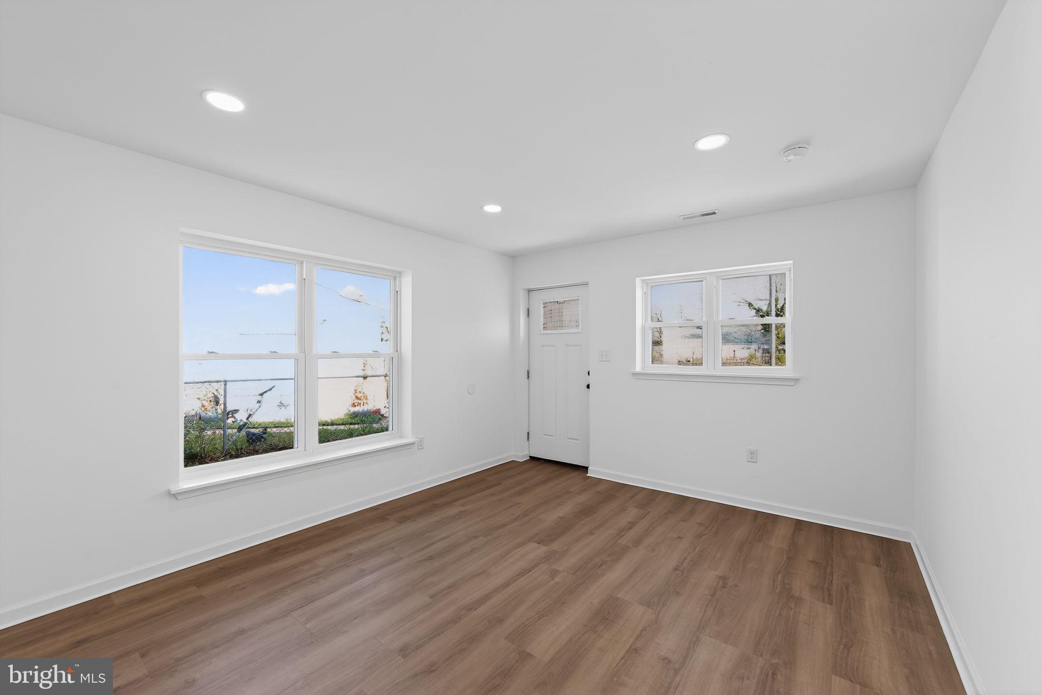 SIMONDS GARDENS - Residential