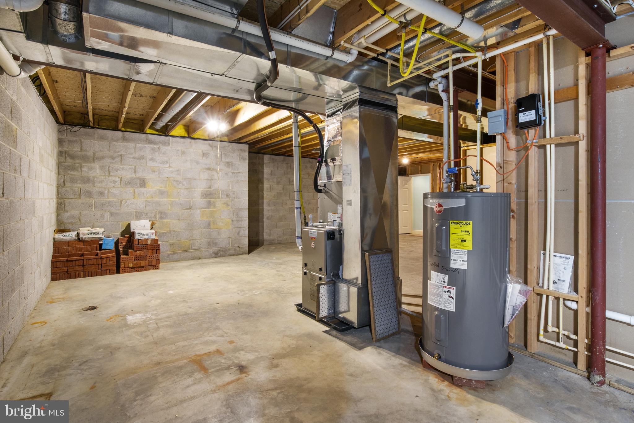 WOODSHIRE VILLAGE - Residential