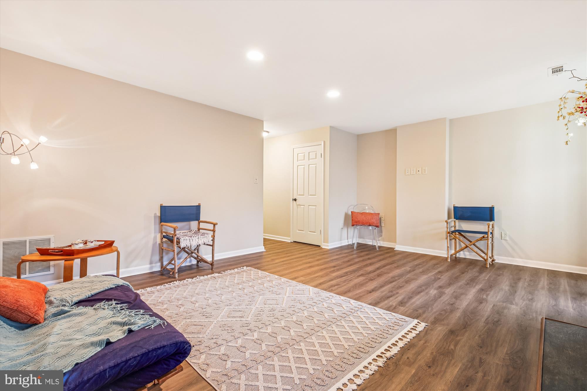 NORBECK MANOR - Residential