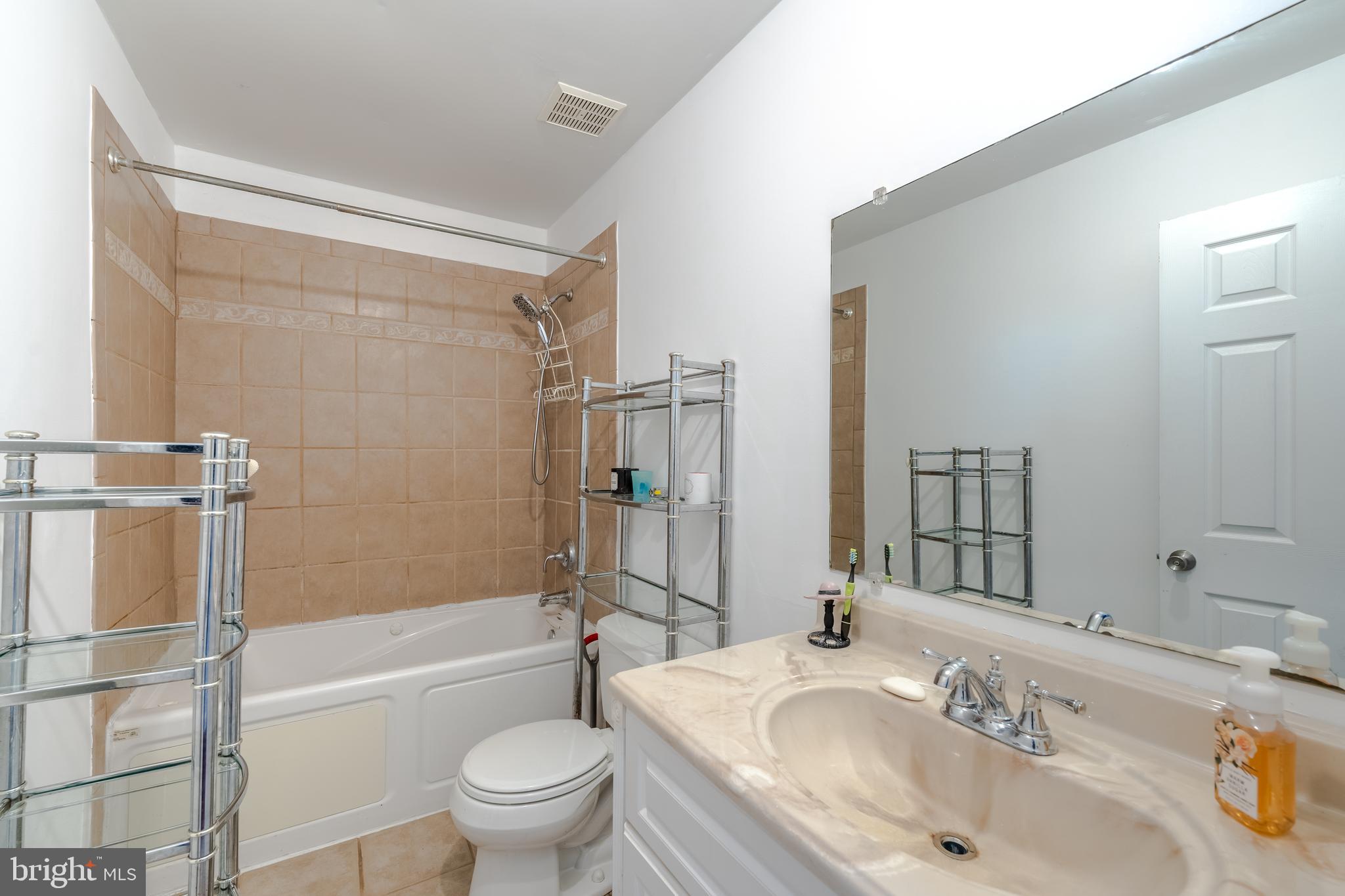 THE CEDARS - Residential