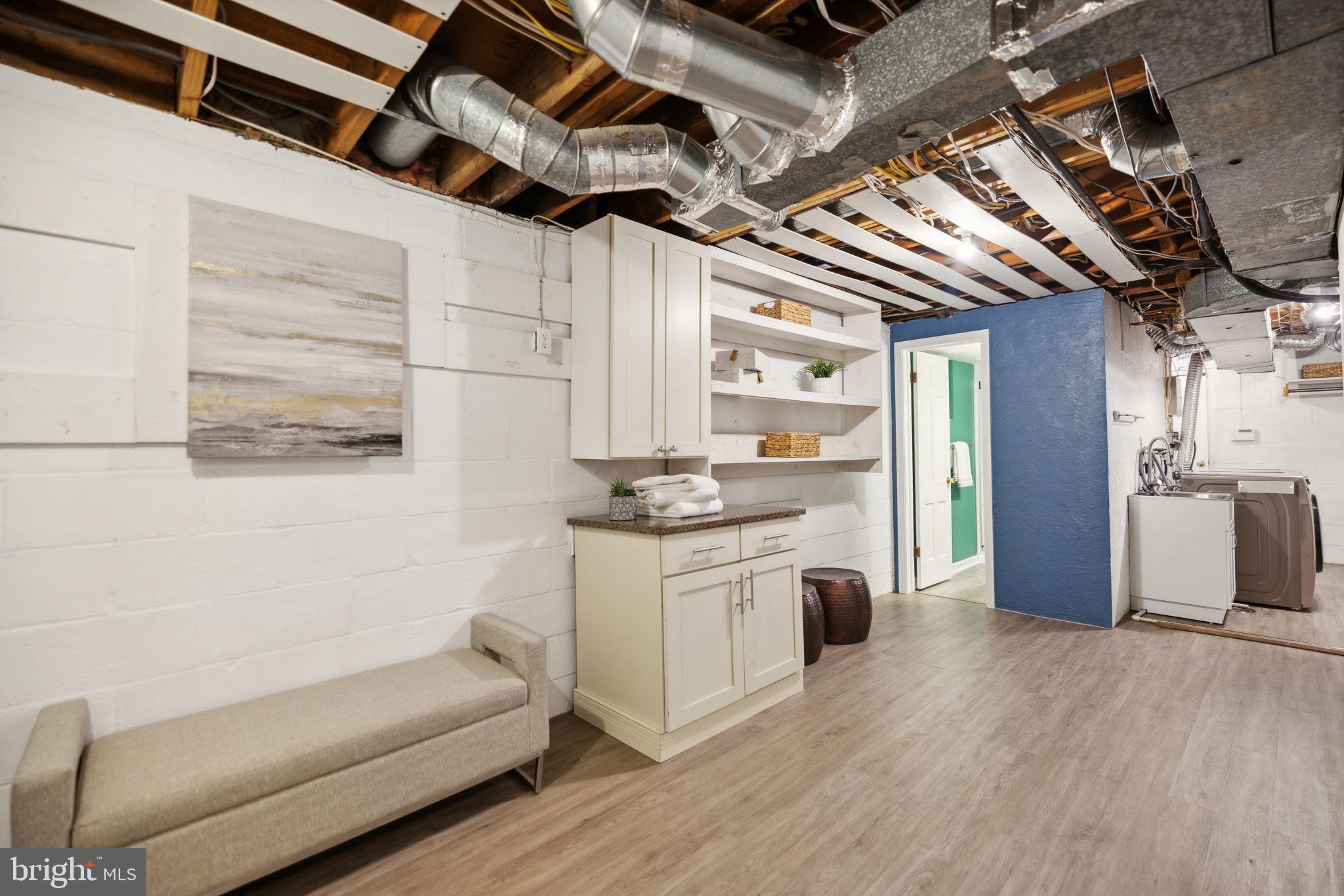 BURNING TREE VALLEY - Residential