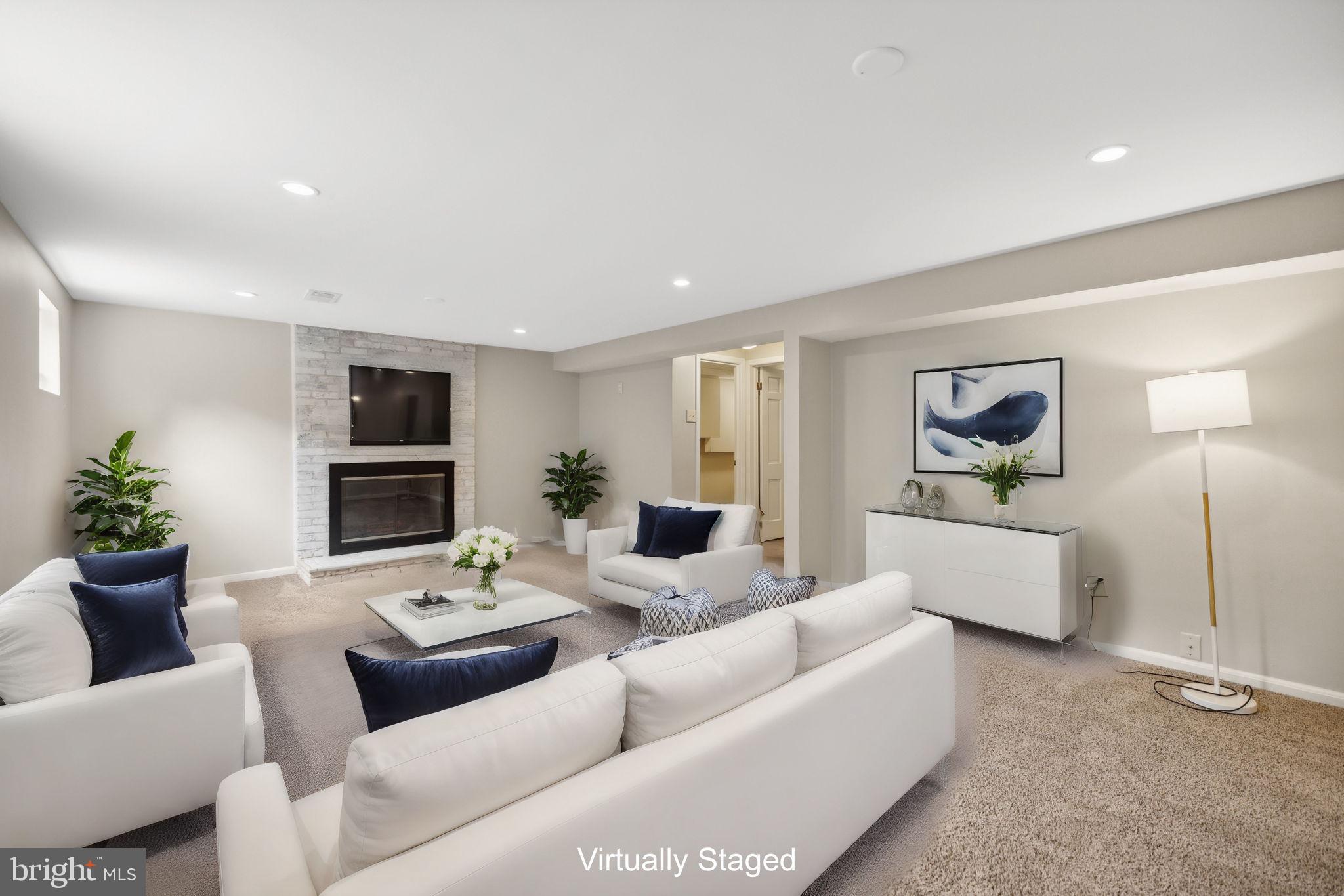 BURNING TREE VALLEY - Residential