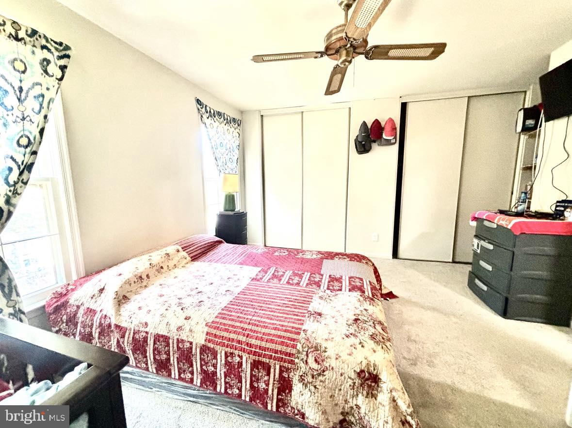 HERITAGE SQUARE - Residential