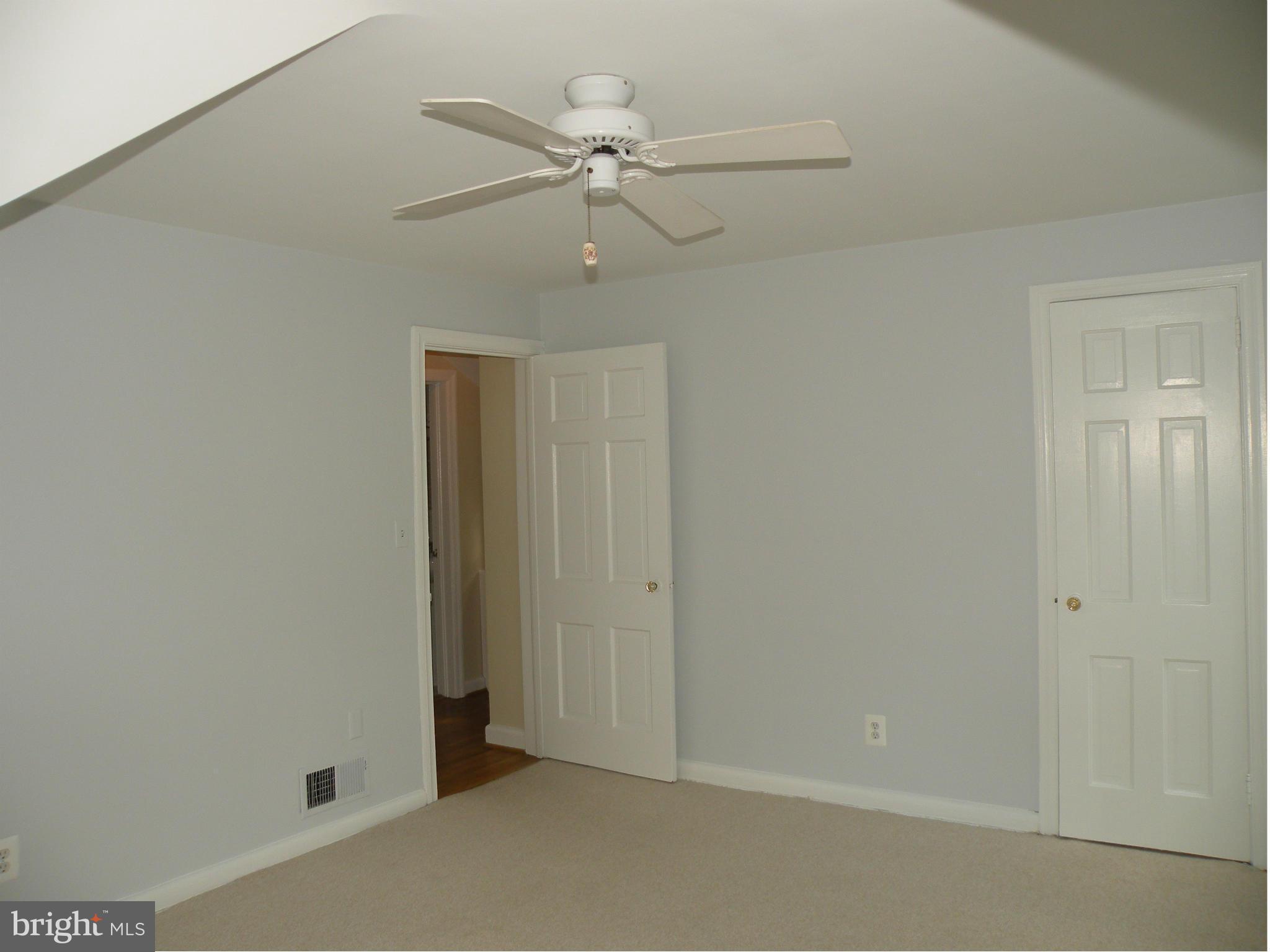 BEVERLY HILLS - Residential Lease