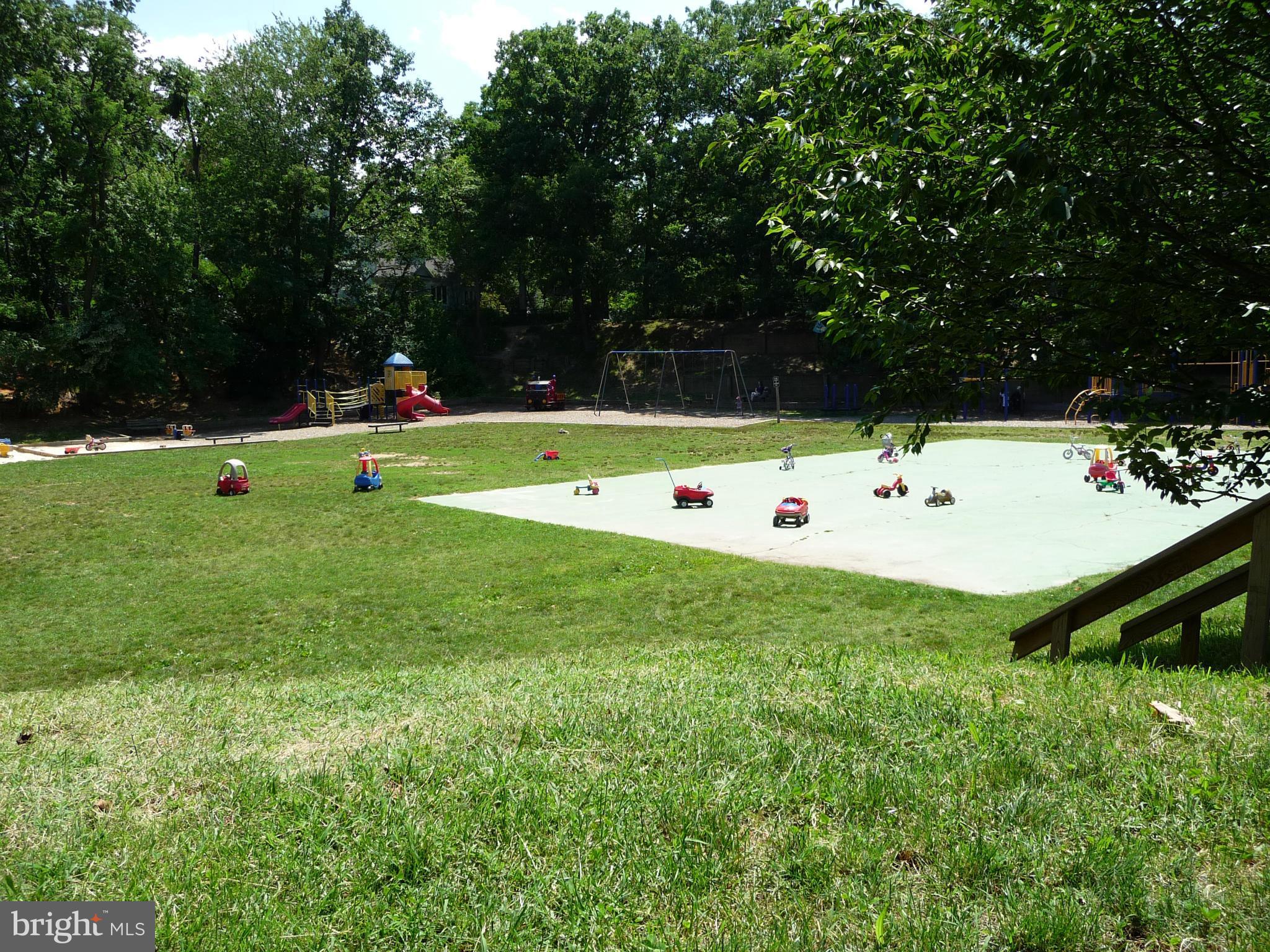 BEVERLY HILLS - Residential Lease