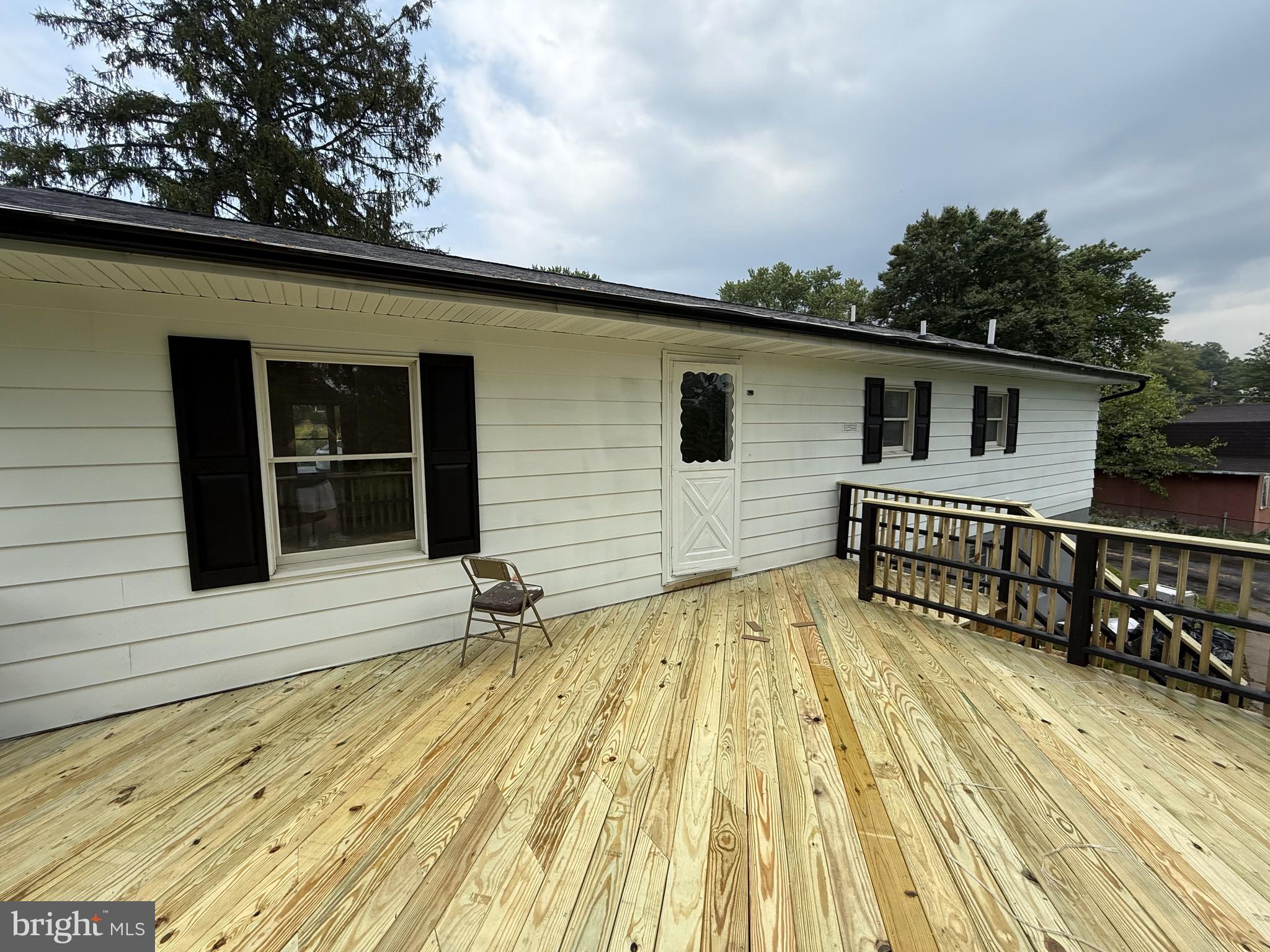 2205 ROTH ROAD