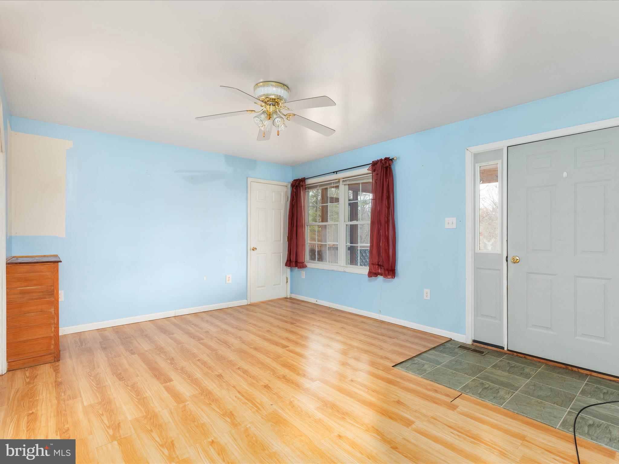 VALLEY ACRES - Residential