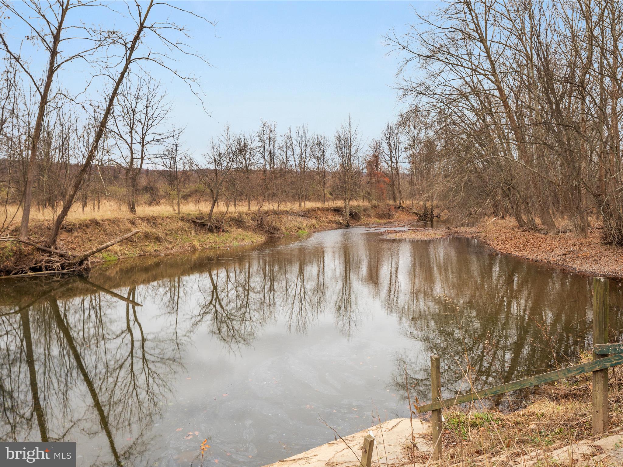 VALLEY ACRES - Residential