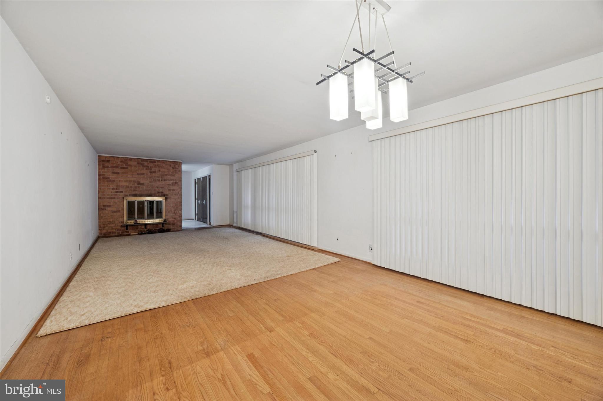 HOPKINS ESTATES - Residential