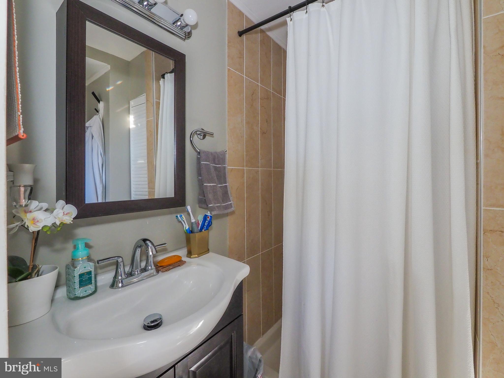 OXFORD ACRES - Residential