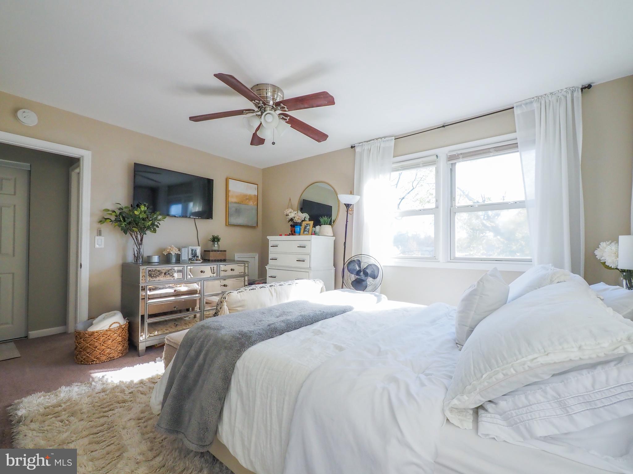 OXFORD ACRES - Residential