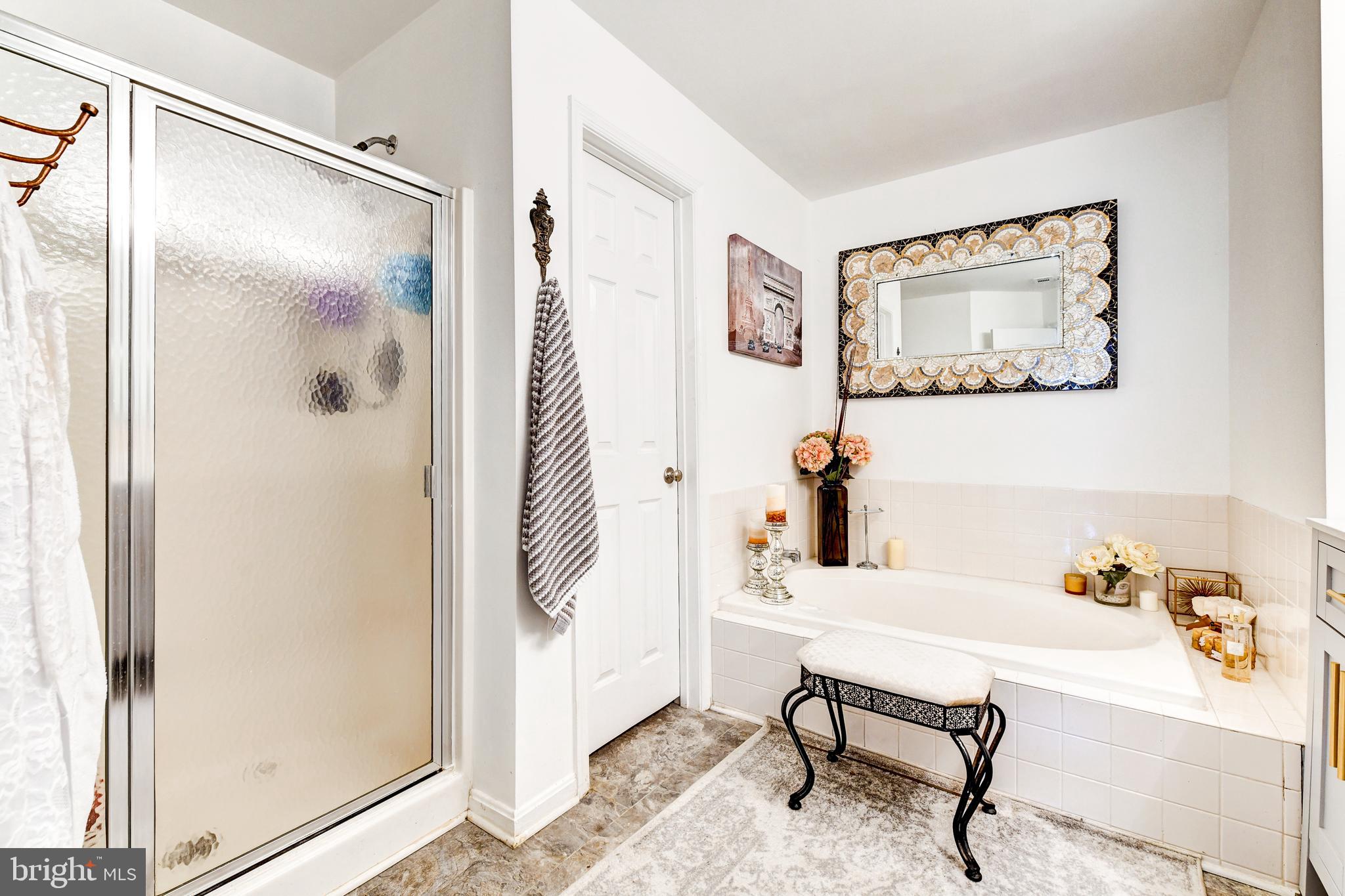 HILLWOOD - Residential Lease