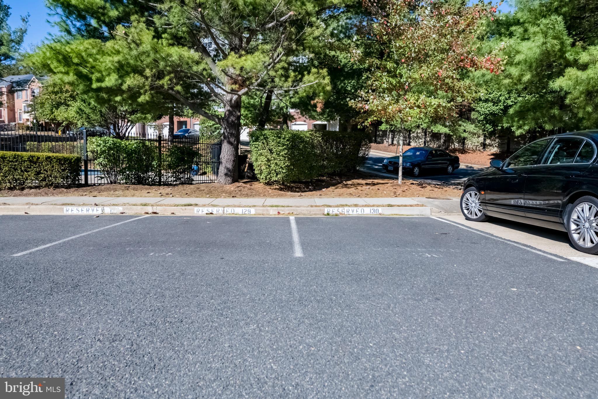 HILLWOOD - Residential Lease