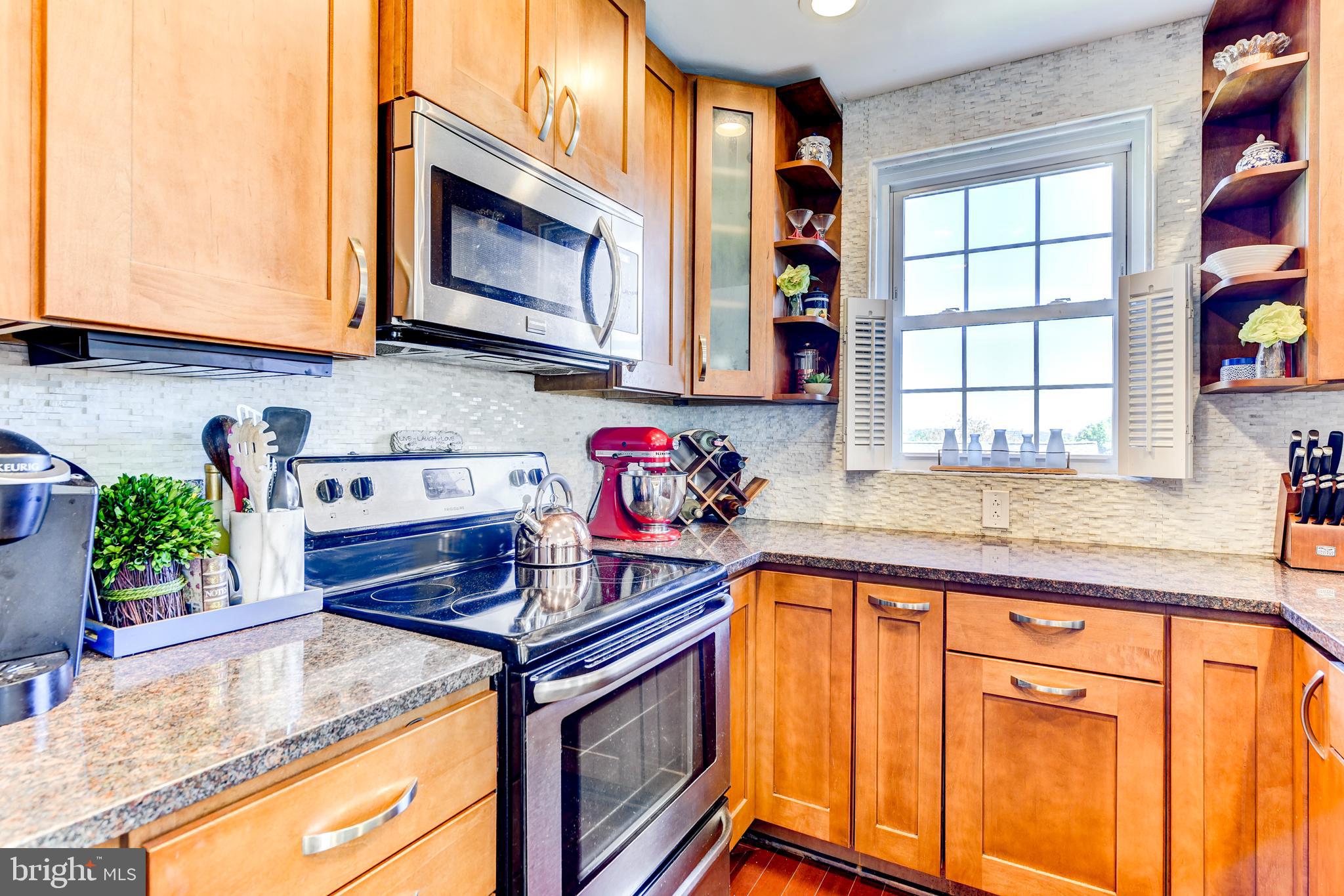 HILLWOOD - Residential Lease