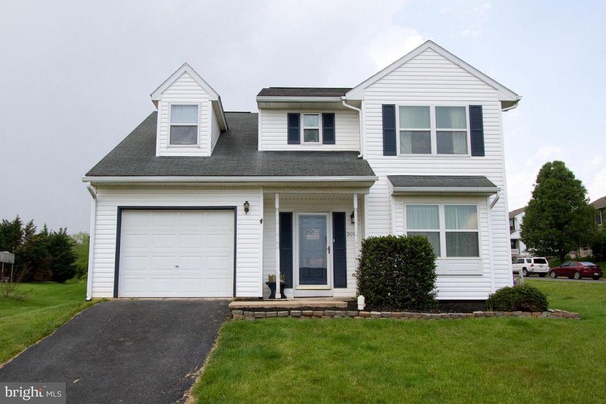 Spacious well maintained home in Village Square! This move in ready home features a first floor FR, fully finished basement complete w/custom bar and gas fireplace,4 nice sized BRs,large formal DR,new gas furnace and C/A,and much more! This home is larger than it appears.If you are looking for a property to grow into w/room to spread out,look no further!