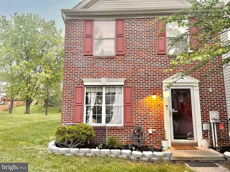 Nice 3 bedroom, 1.5 bath end unit townhouse available! This home features new laminate flooring throughout the main level. Other features on the main floor include an eat-in kitchen with a slider to a patio, a recently upgraded stainless refrigerator and stove, a nice-sized family room, a laundry area, and a half bath. The upper level features 3 bedrooms and a full bathroom. New roof - 2021 (installed prior to seller’s purchase). The backyard is fenced for privacy. Conveniently located to I95, Rt. 279 and Rt. 40. Just minutes from shopping and dining. Call today to schedule your showing!