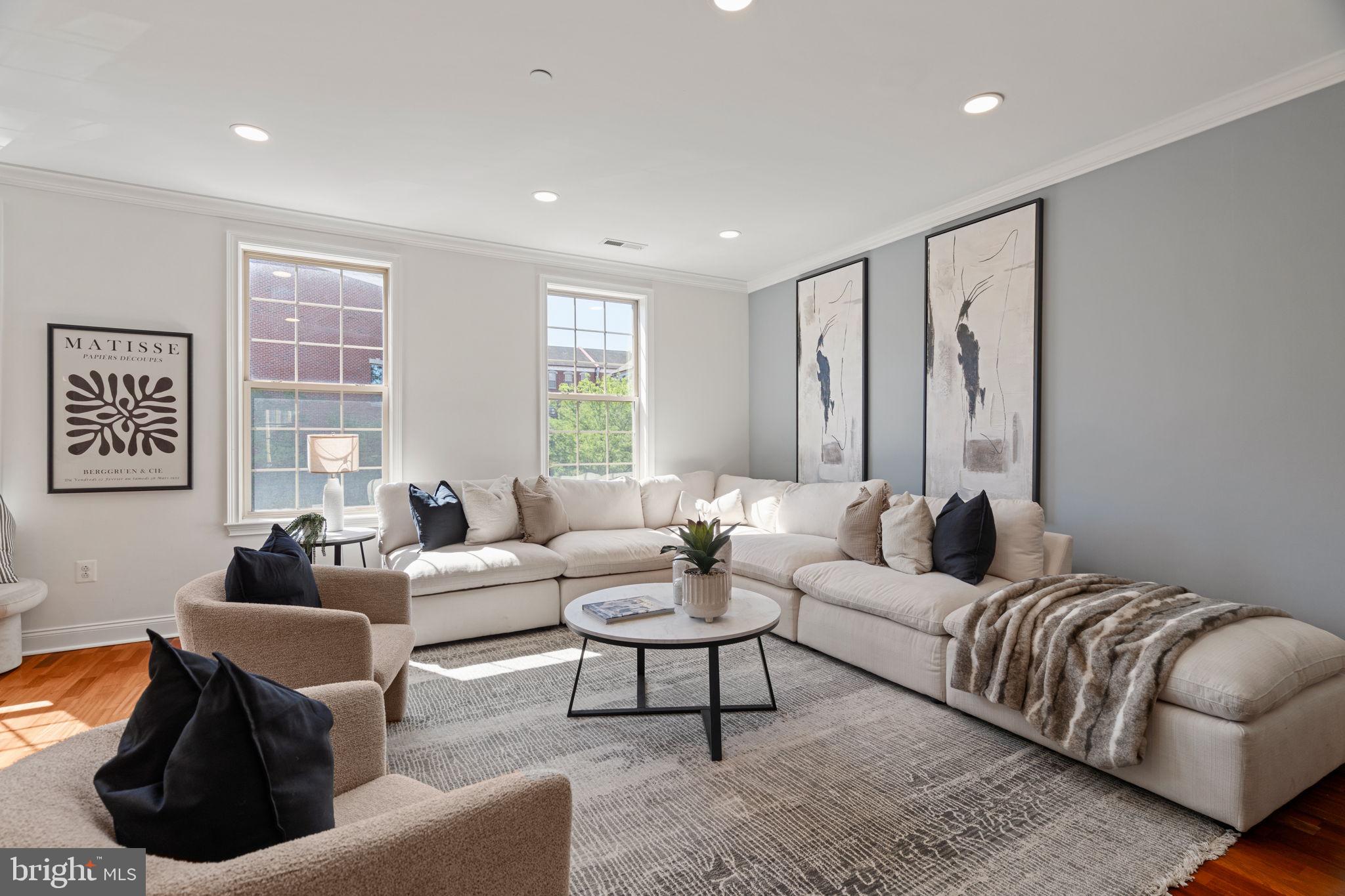 406 REGATTA DRIVE