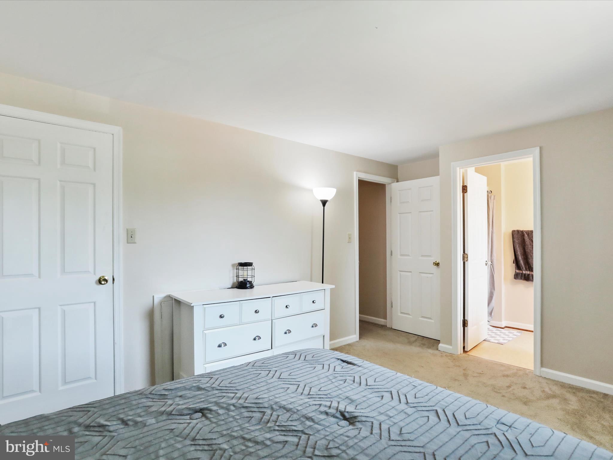 WATERSIDE - Residential