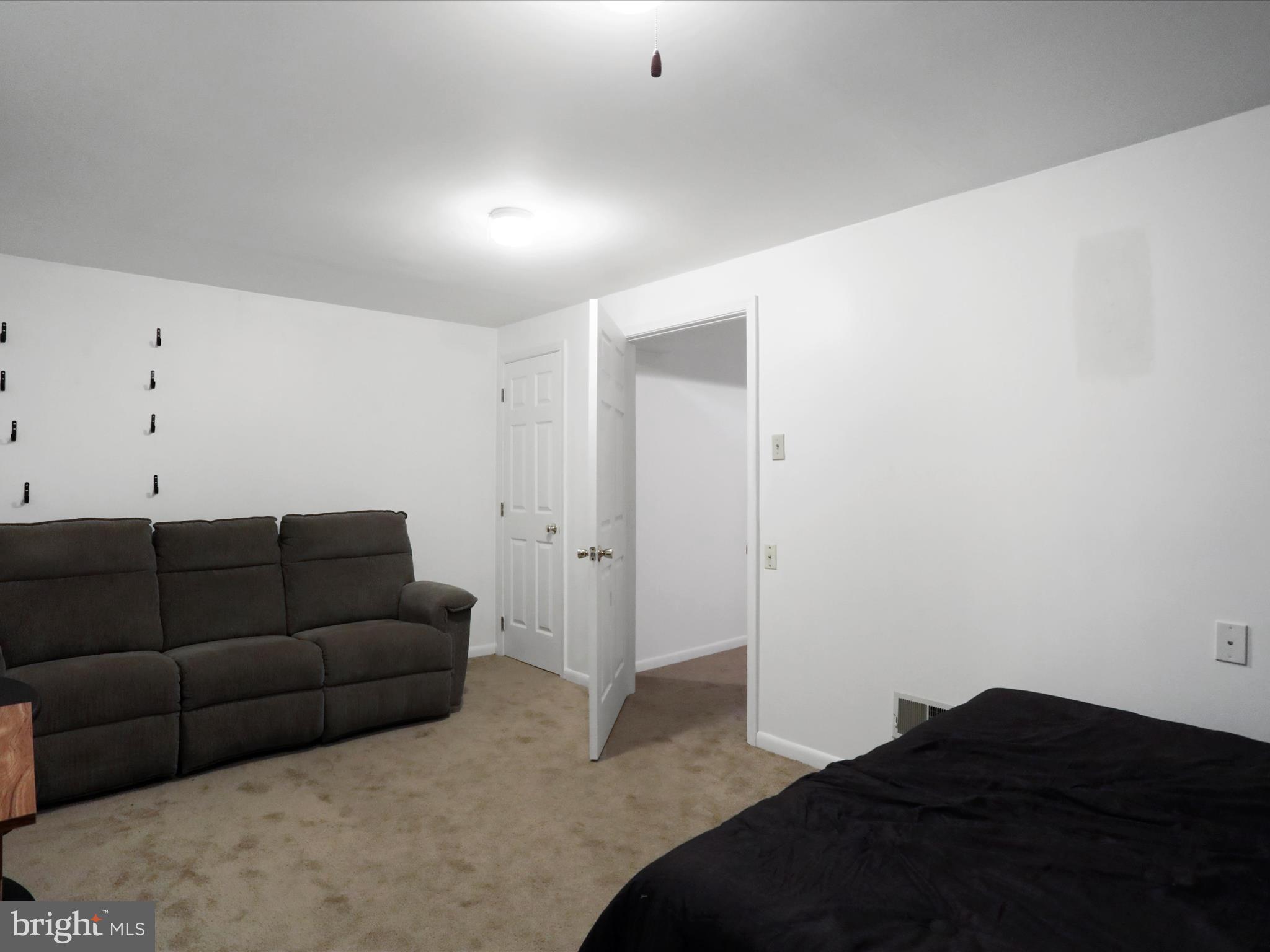 WATERSIDE - Residential