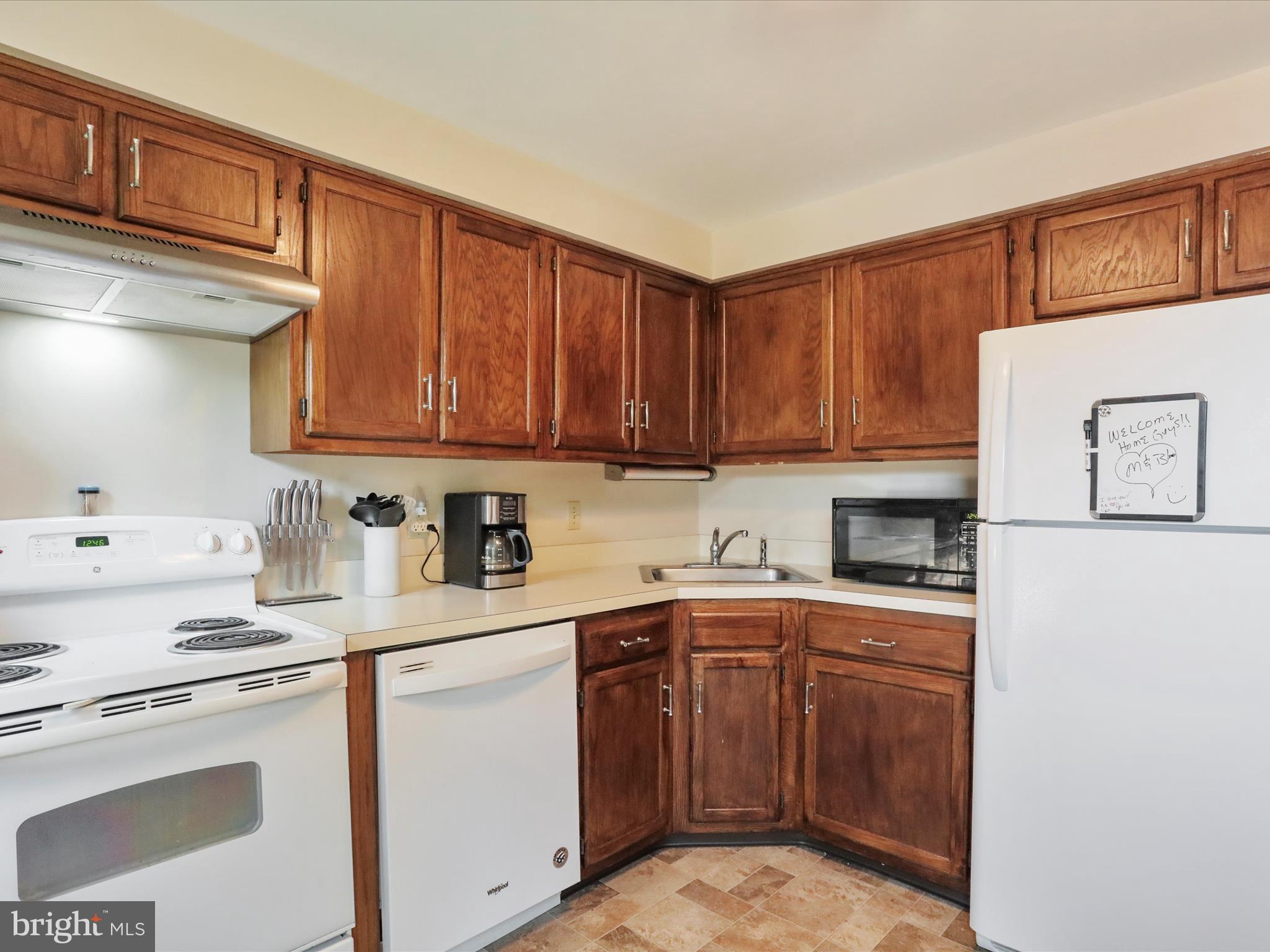 WATERSIDE - Residential