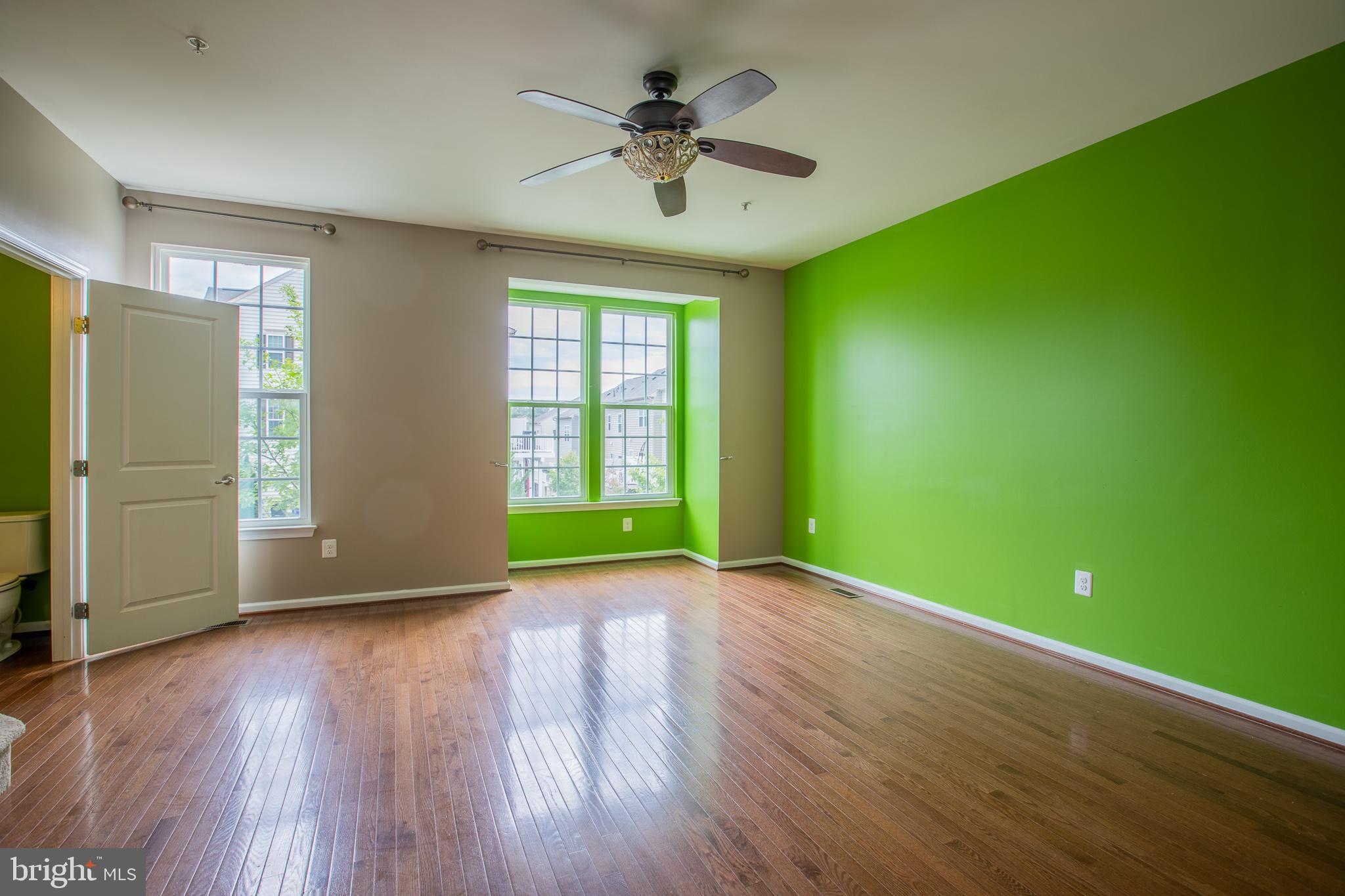 HOWARD SQUARE - Residential Lease