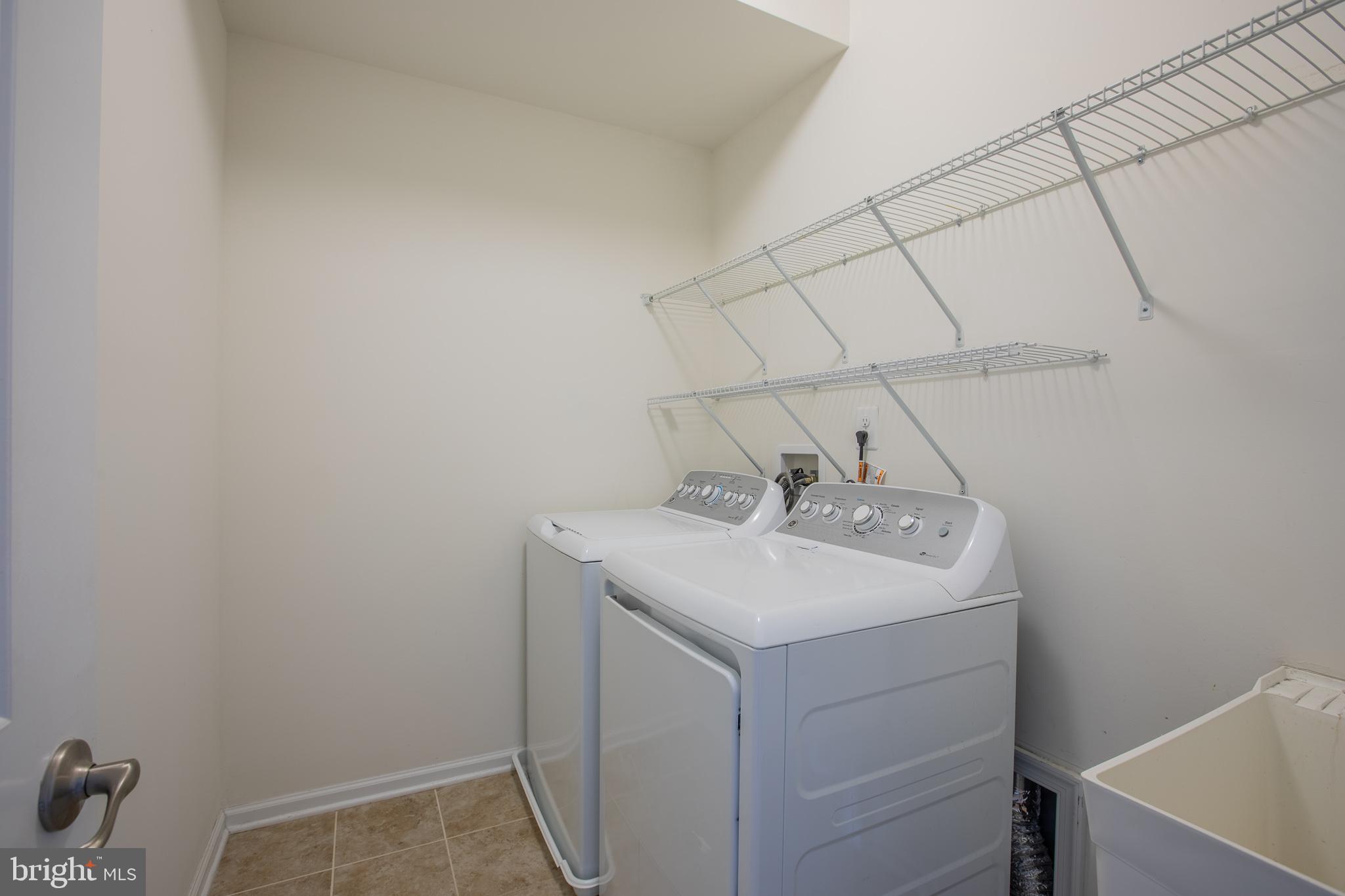 HOWARD SQUARE - Residential Lease