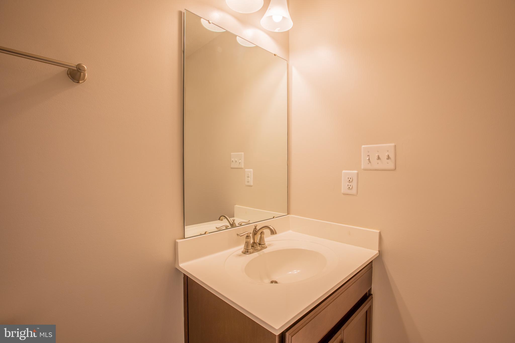 HOWARD SQUARE - Residential Lease