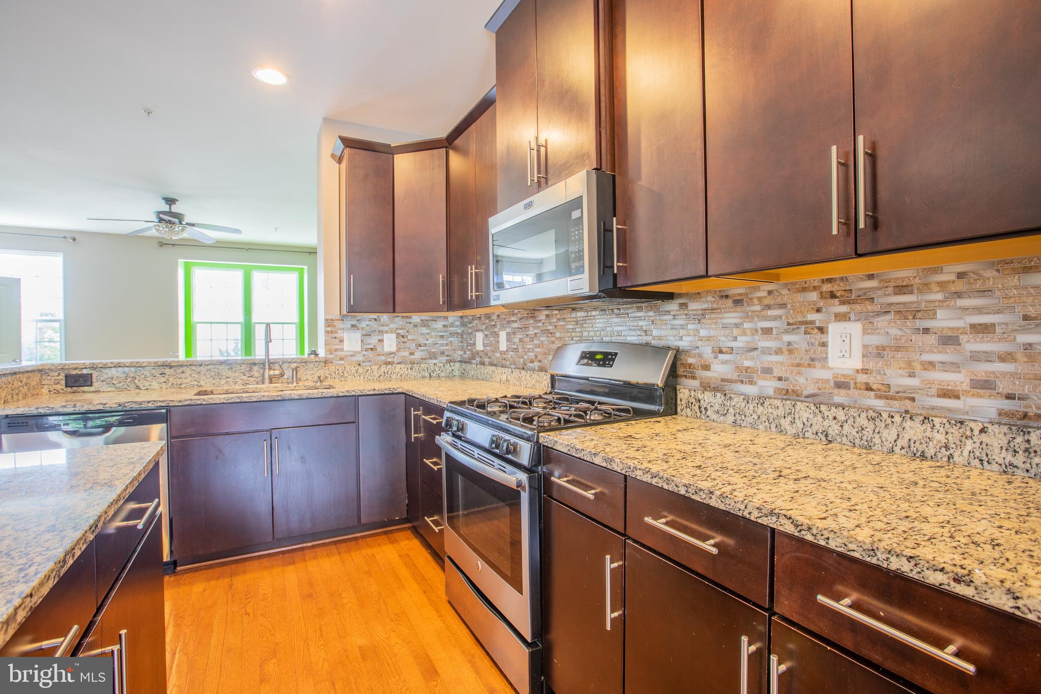 HOWARD SQUARE - Residential Lease