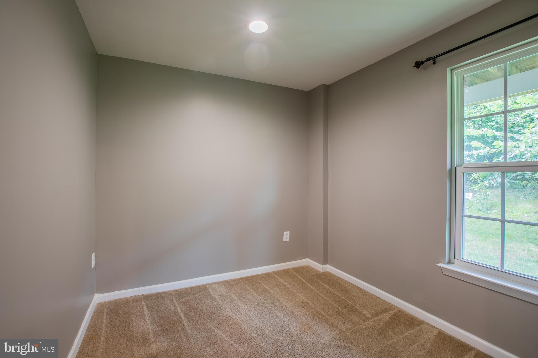 HOWARD SQUARE - Residential Lease