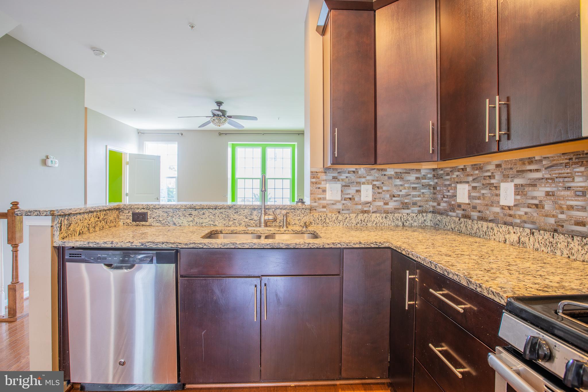 HOWARD SQUARE - Residential Lease