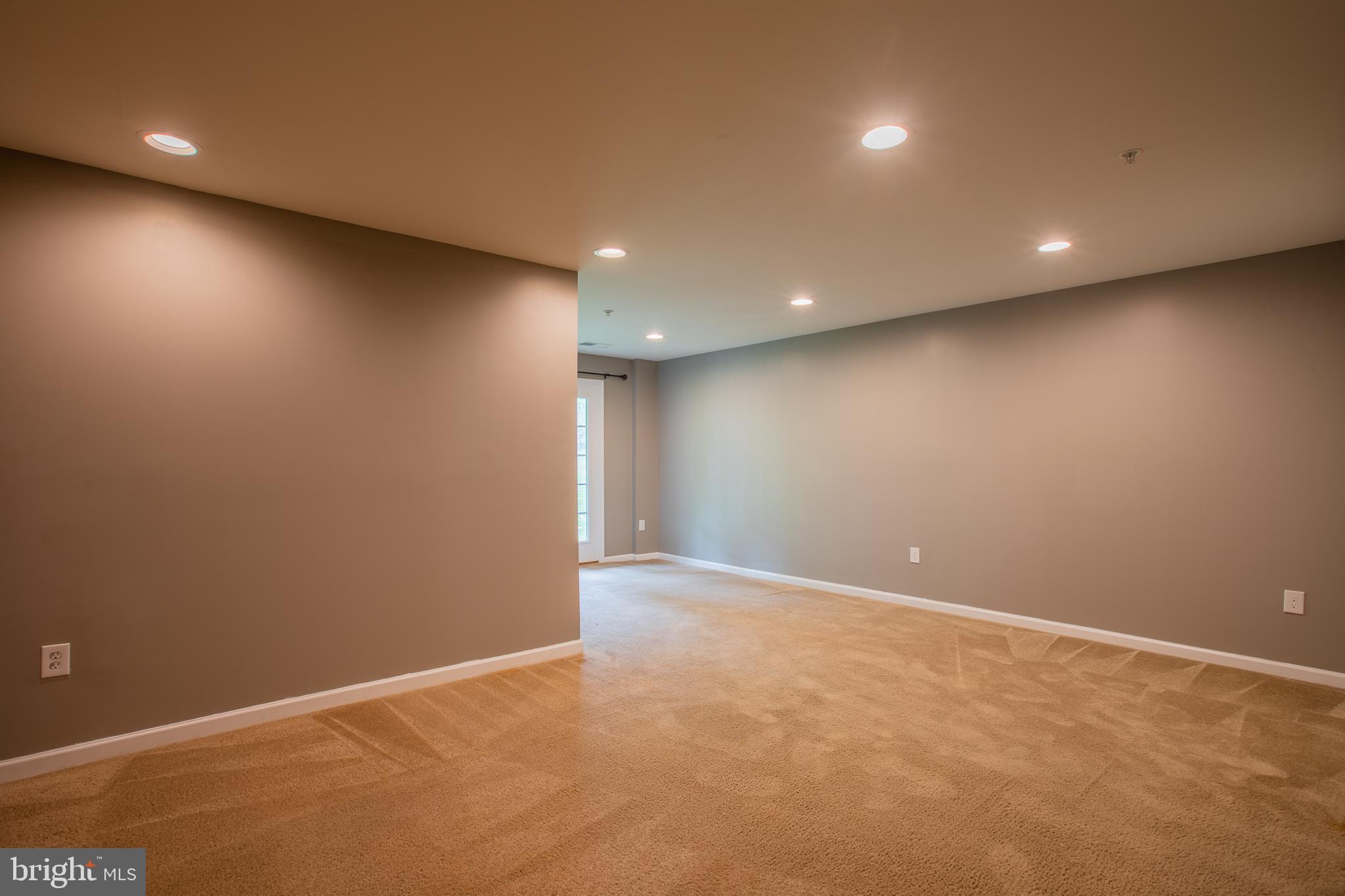 HOWARD SQUARE - Residential Lease