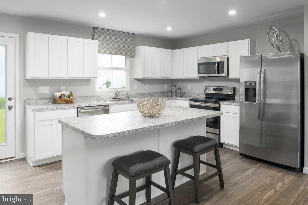 RIDGELY FOREST - Residential