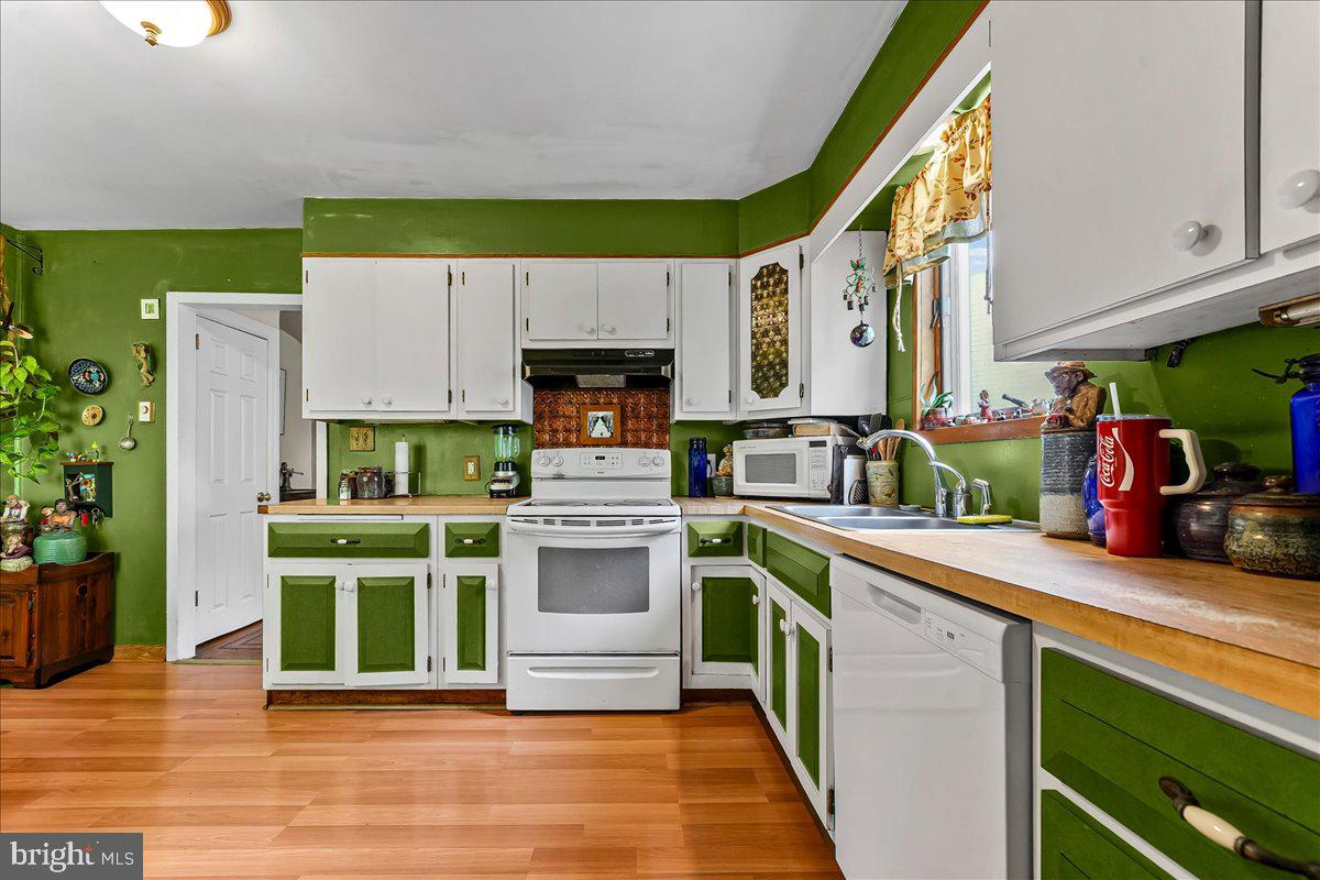 DREXEL MANOR - Residential