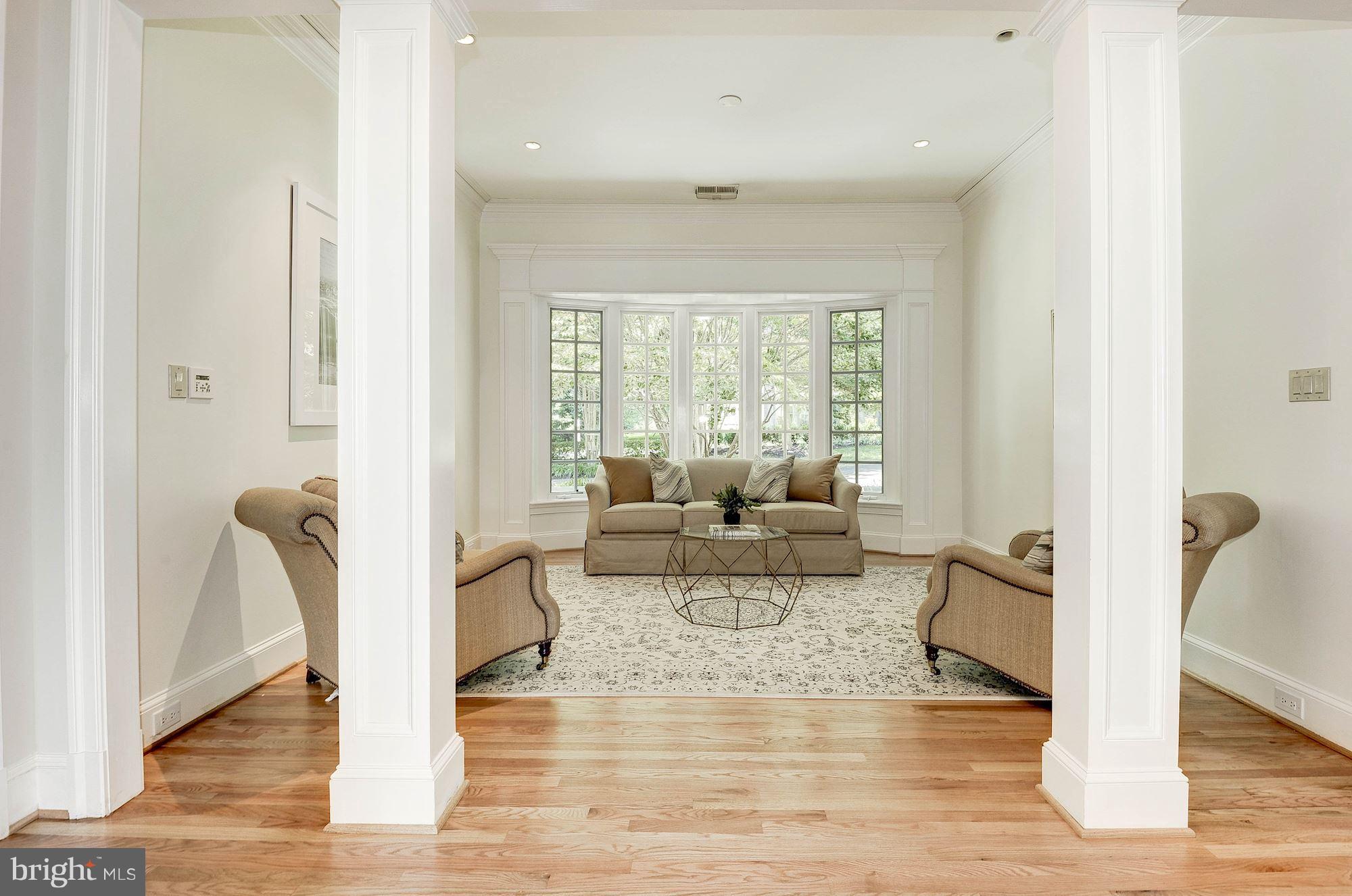 WOODHAVEN - Residential