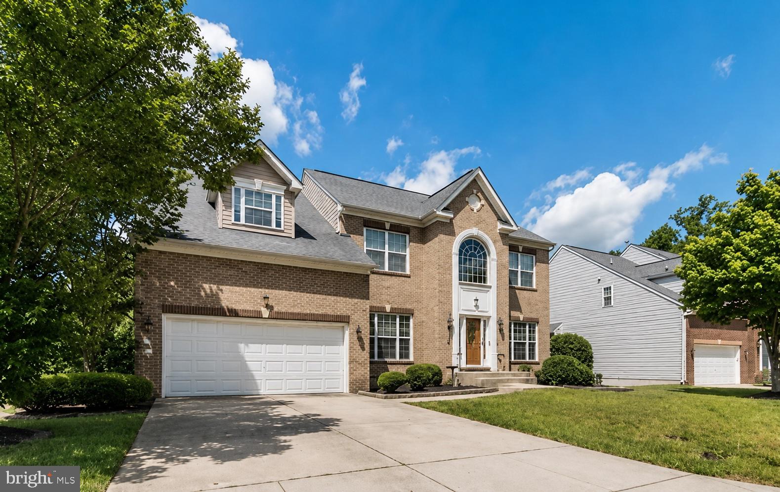 HILLANTRAE - Residential