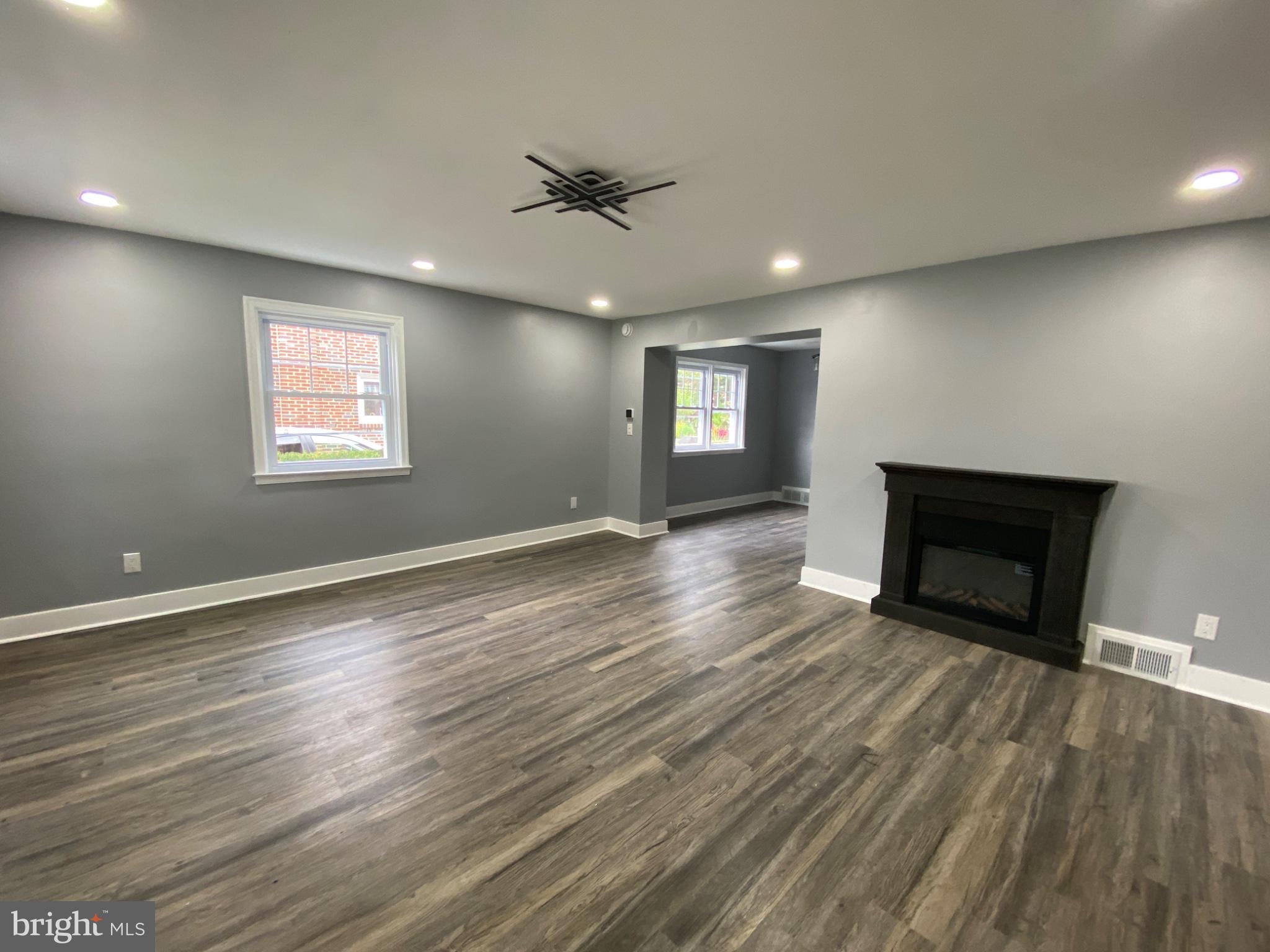 825 STANBRIDGE ROAD
