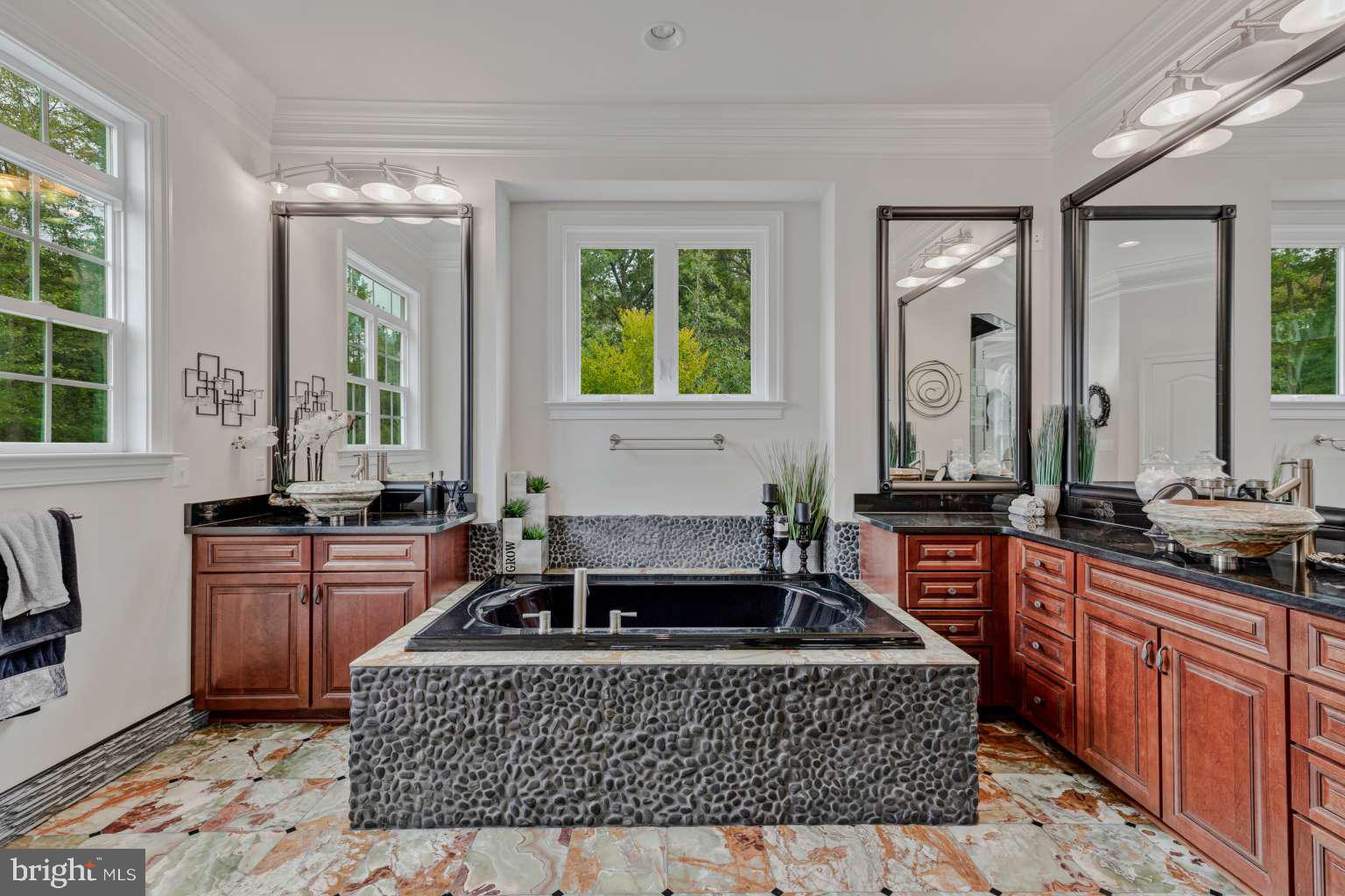 OCCOQUAN PARK - Residential