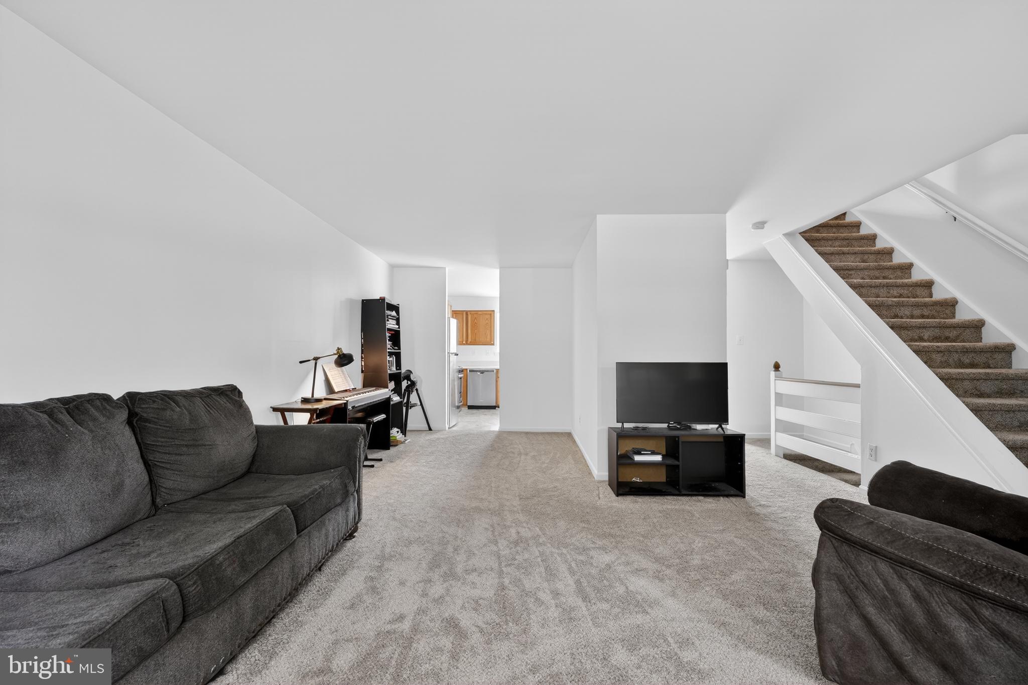 332 COUNTRYSIDE COURT