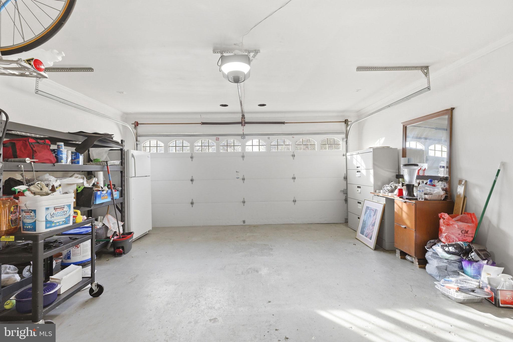 LIFESTYLE AT SULLY STATION - Residential