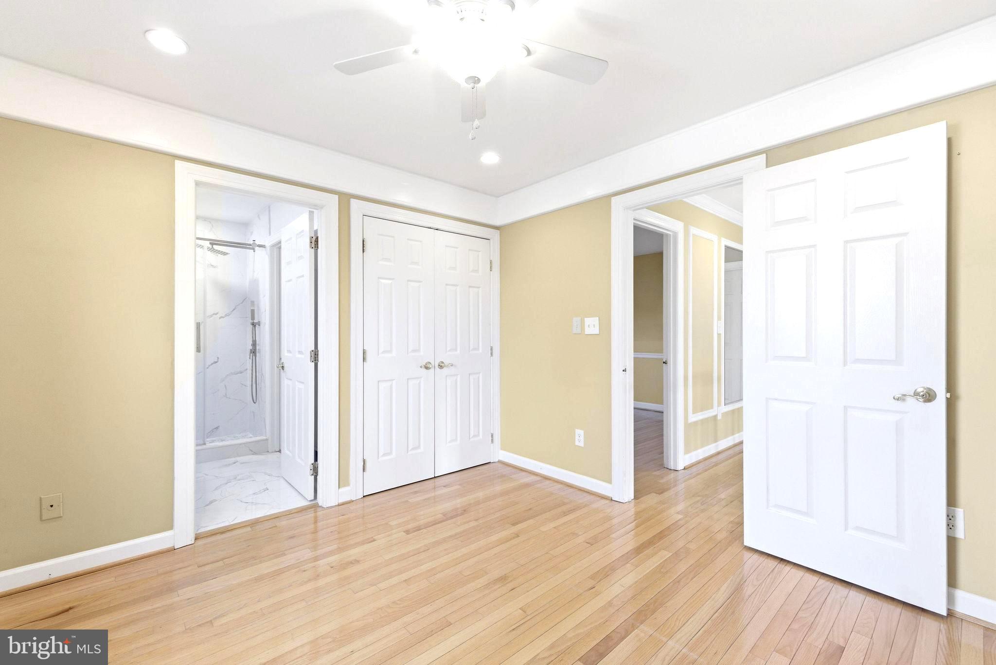 LIFESTYLE AT SULLY STATION - Residential